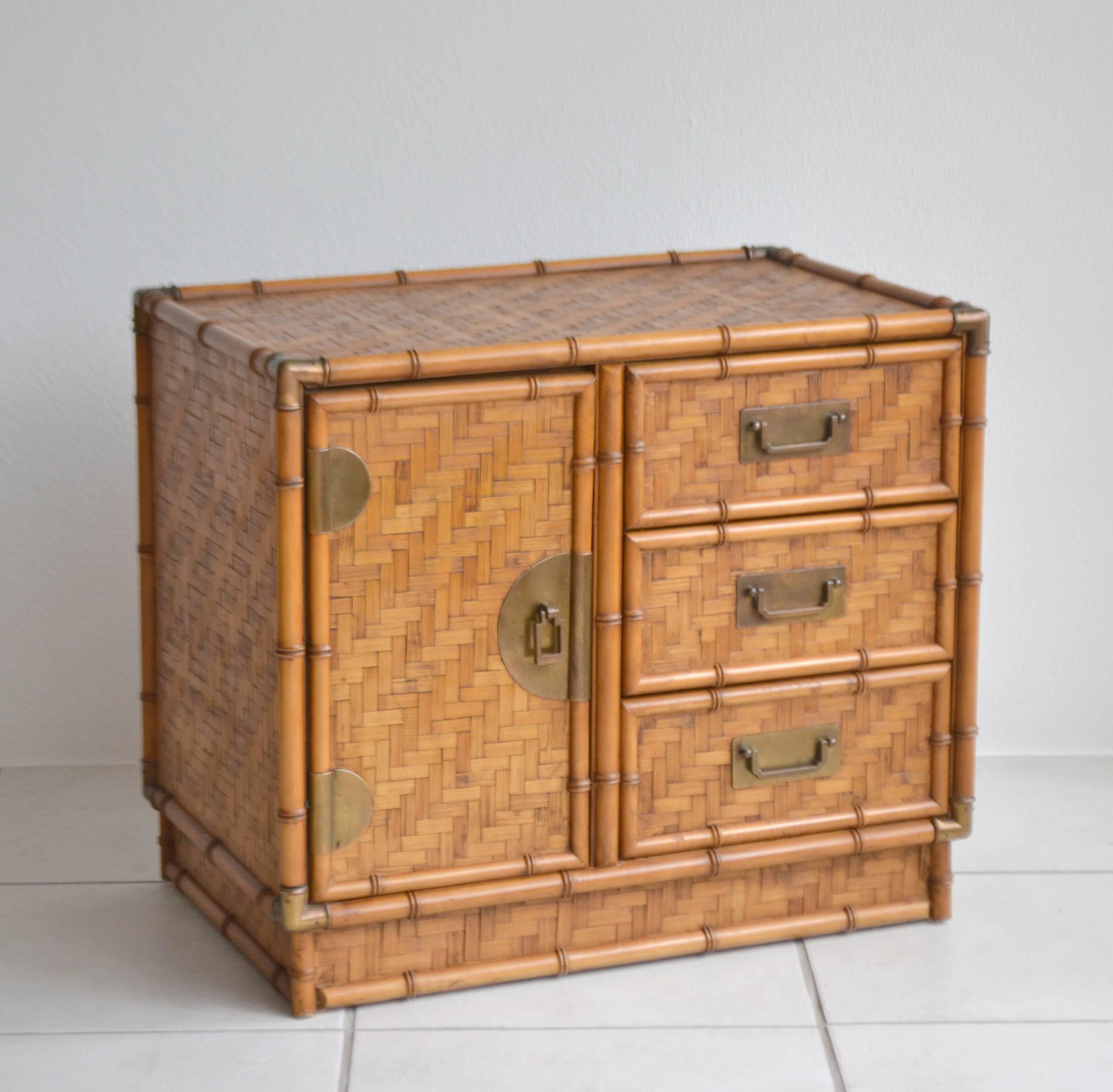 Mid-Century Modern Pair of Mid-Century Woven Reed Nightstands or Side Cabinets