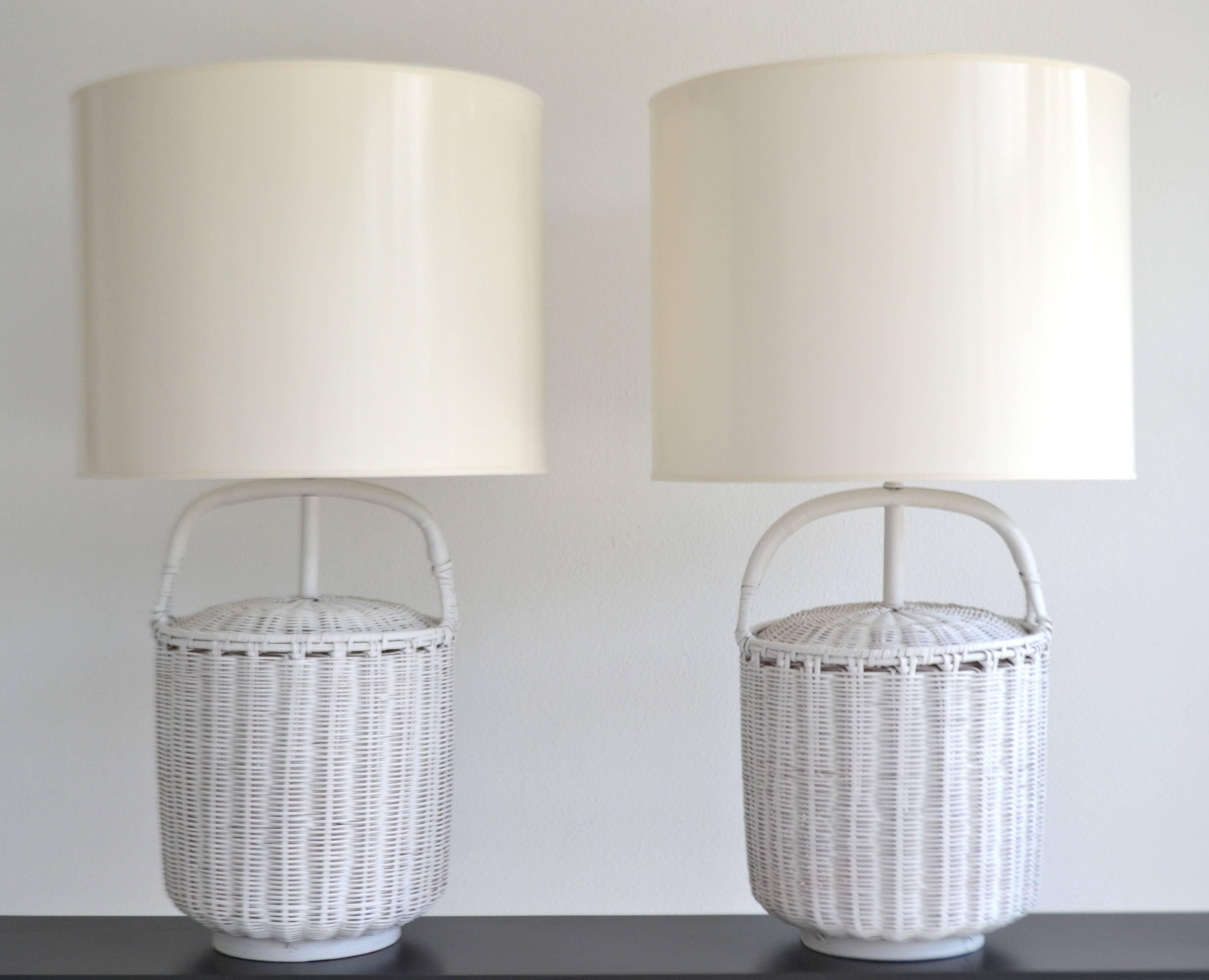 Pair of Midcentury Woven Reed Basket Form Table Lamps For Sale 3