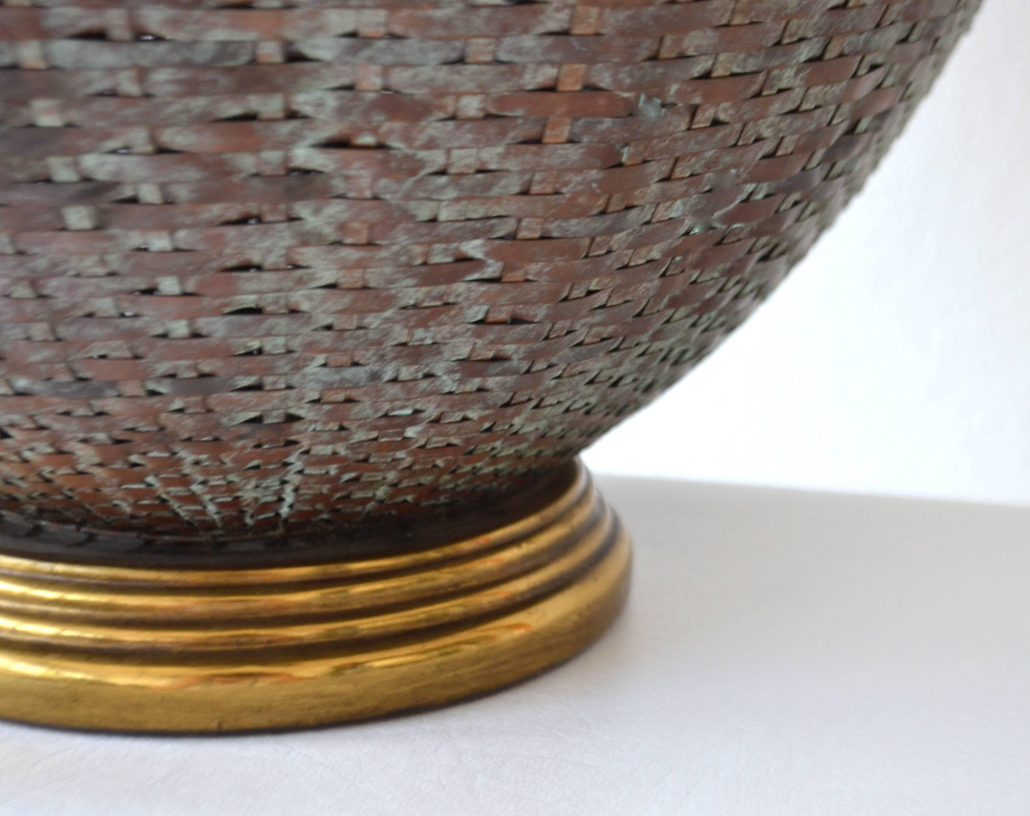Late 20th Century Woven Copper Basket Form Table Lamp For Sale