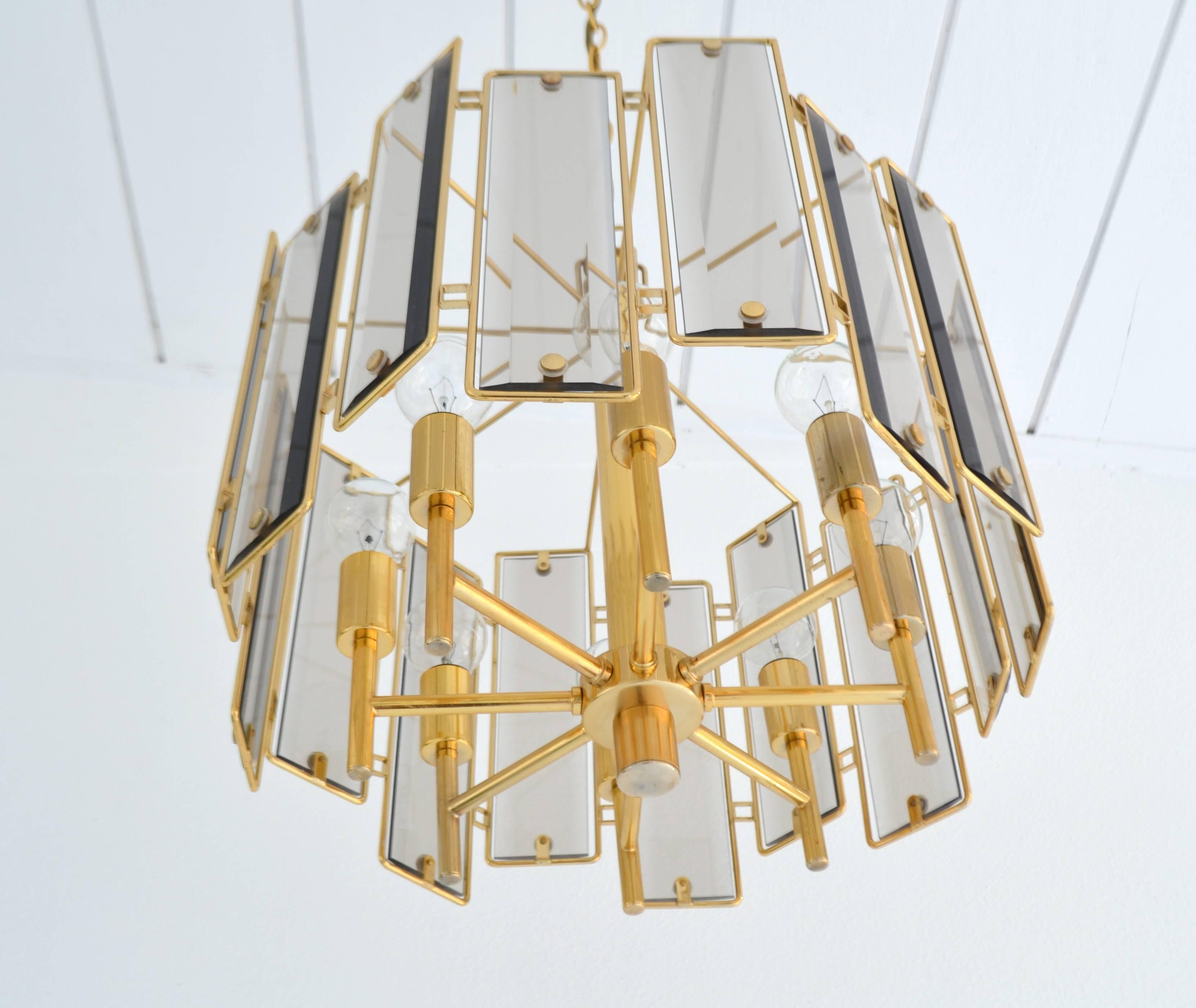 Late 20th Century Midcentury Italian Brass Eight-Arm Chandelier For Sale