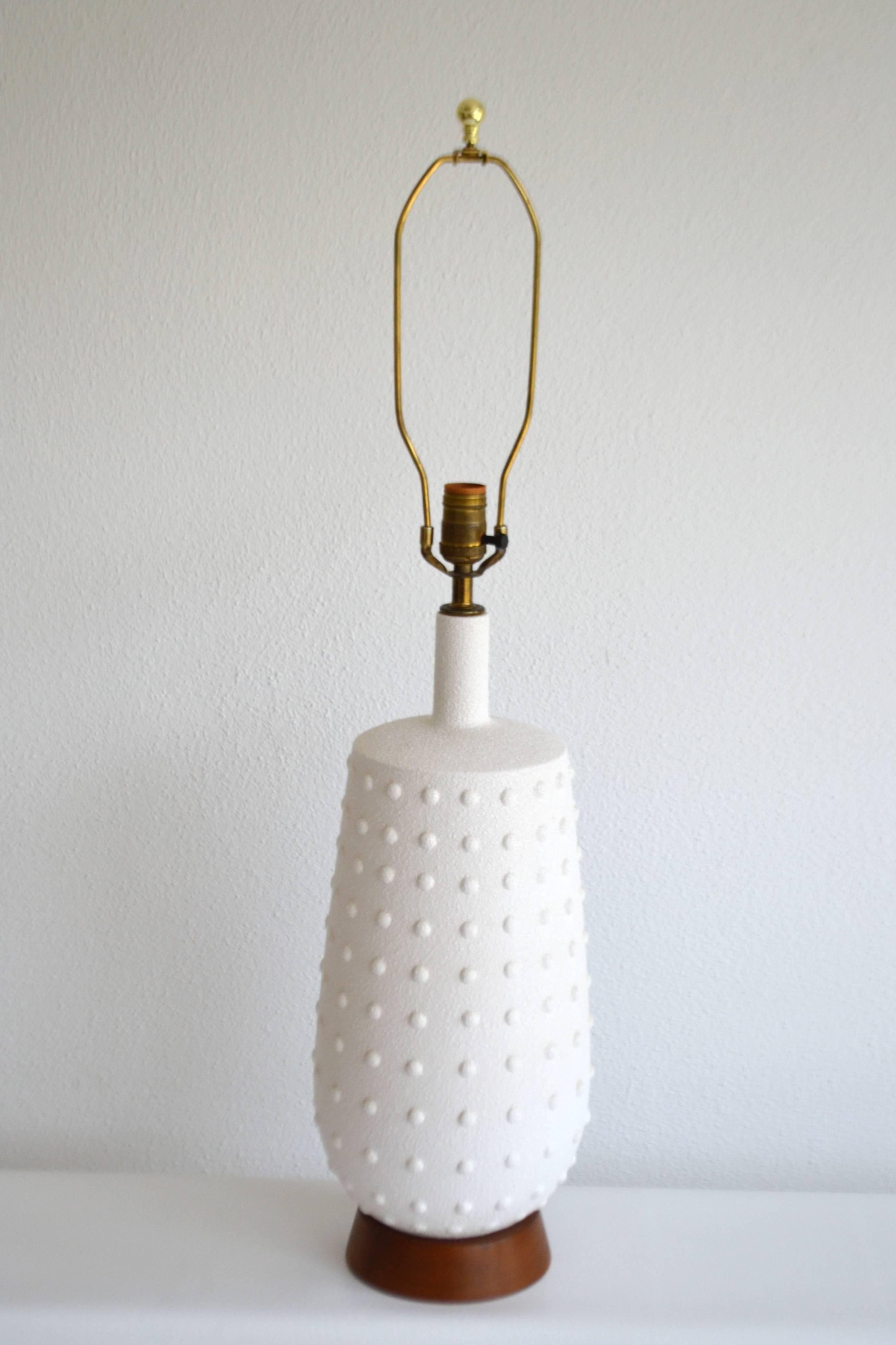 American Mid-Century Jar Form Table Lamp