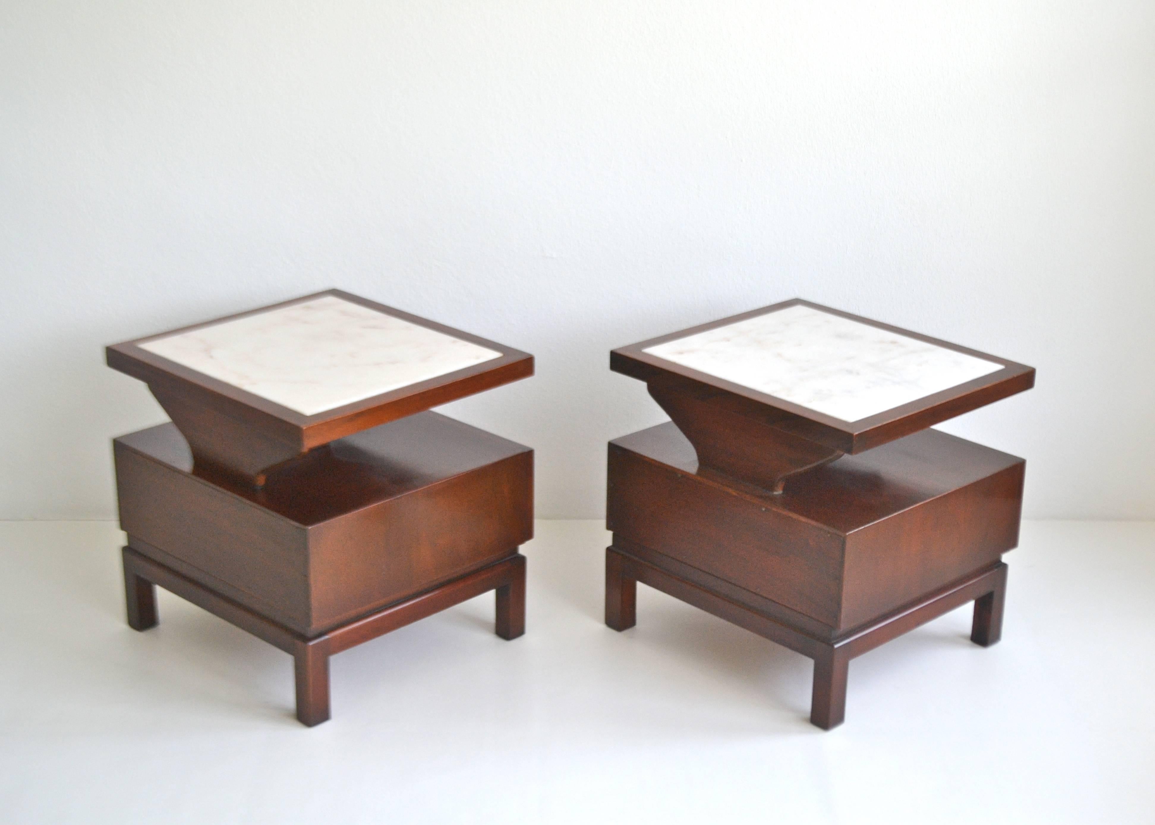 Pair of Midcentury Sculptural Side Tables im Zustand „Gut“ im Angebot in West Palm Beach, FL