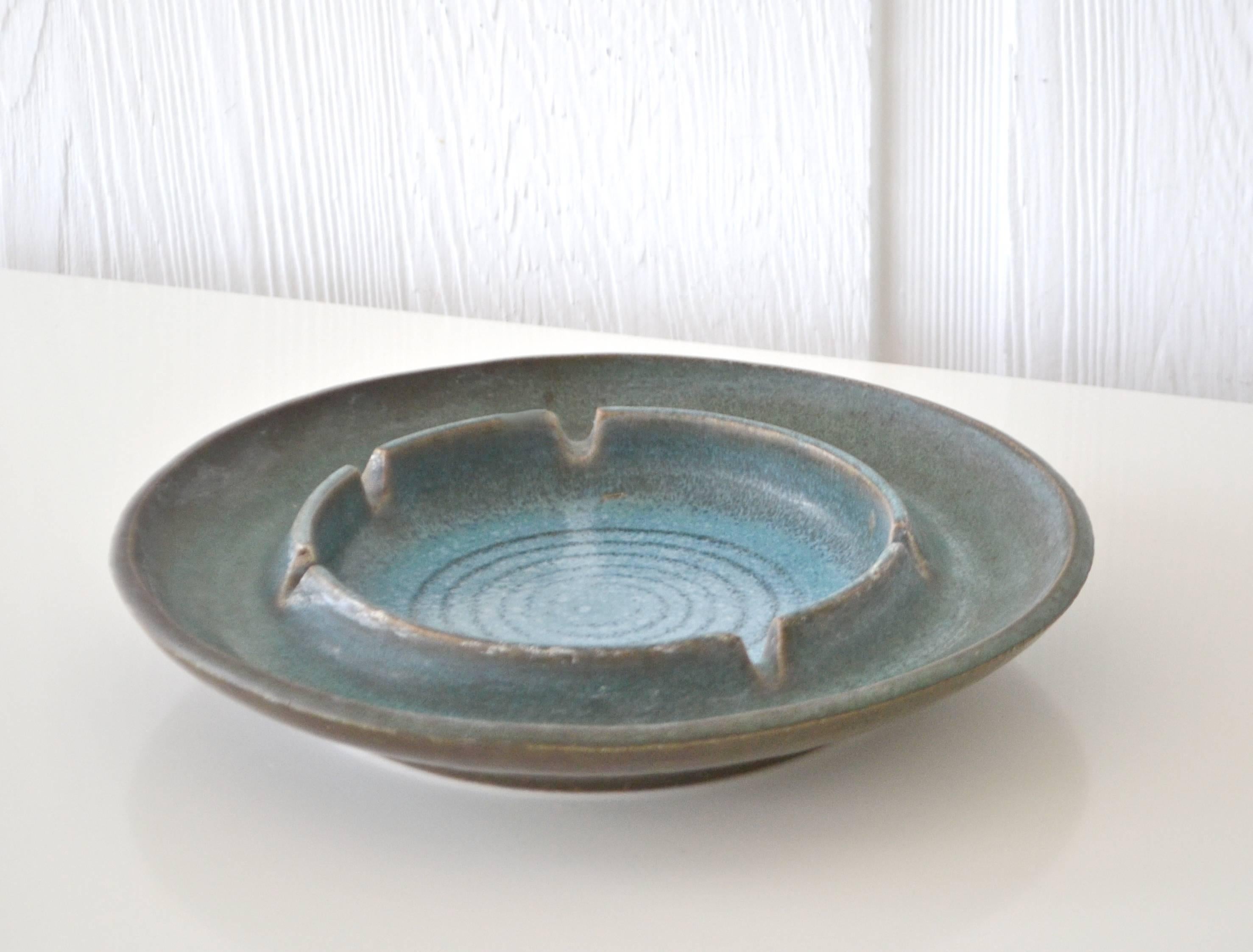Mid-Century Ceramic Tray by Robert Maxwell In Excellent Condition For Sale In West Palm Beach, FL