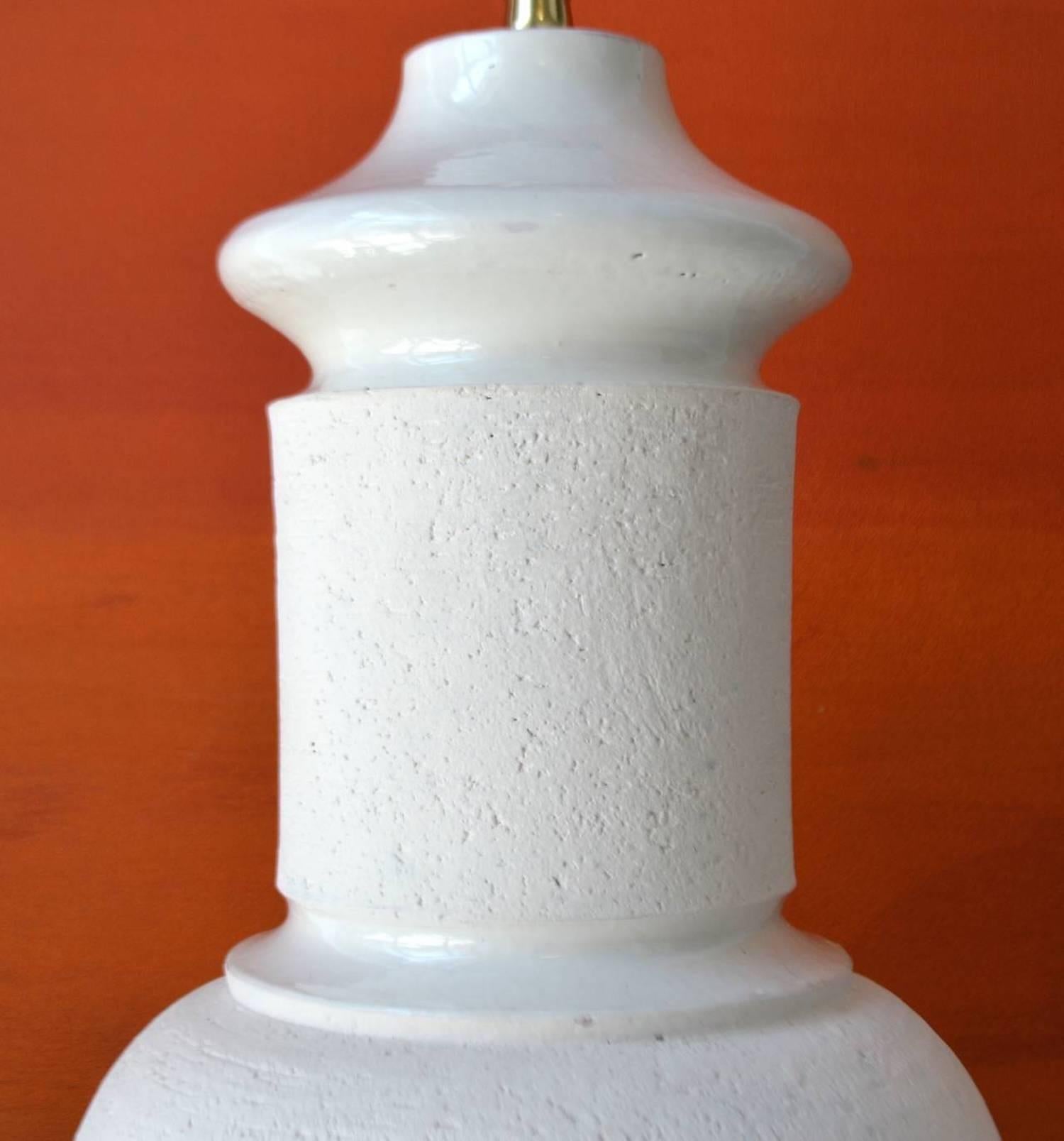 Mid-20th Century Italian Mid-Century Modern Ceramic Table Lamp