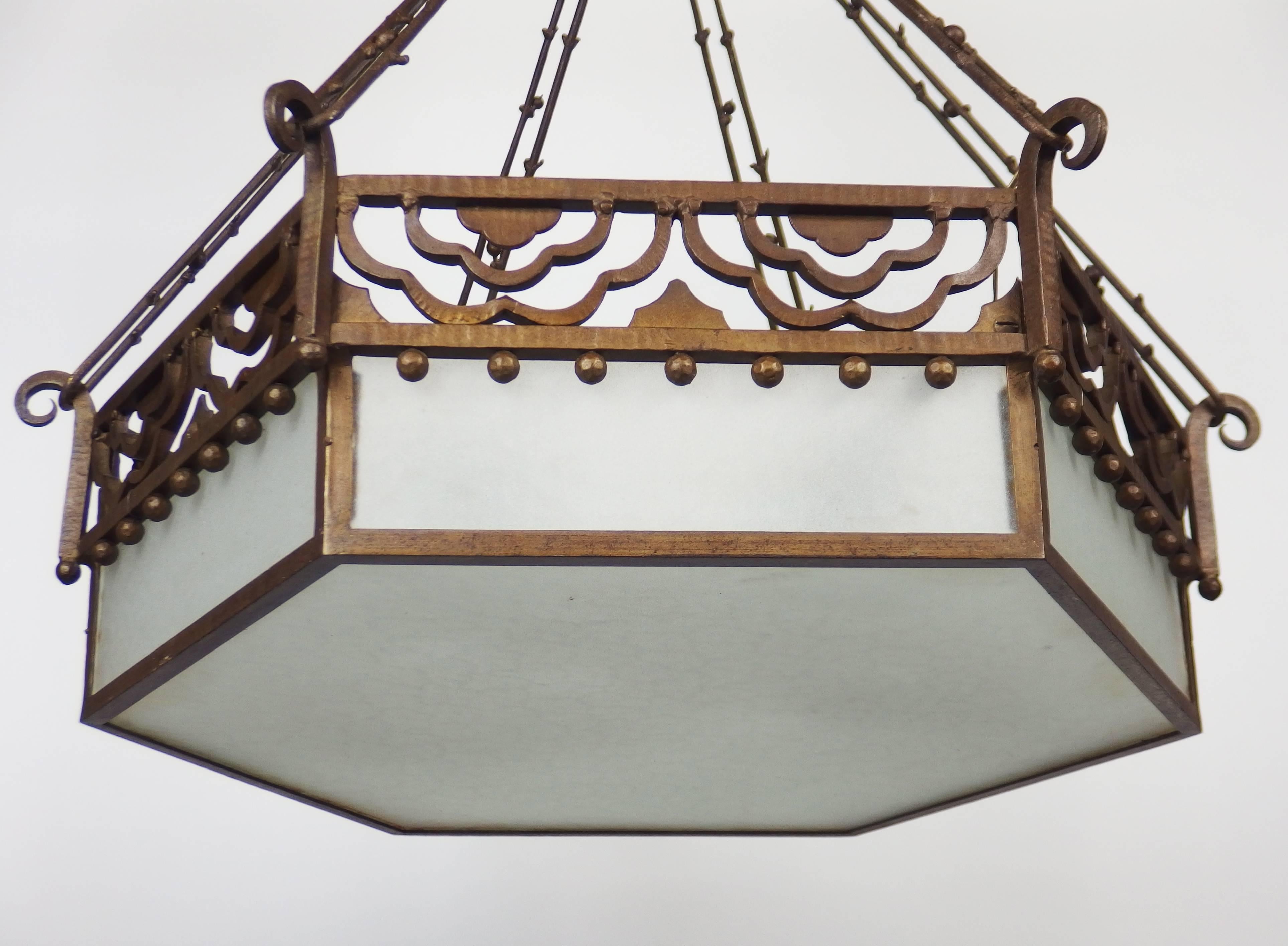 Three Art Deco Wrought Iron Chandeliers In Good Condition In Janvry, Essonne