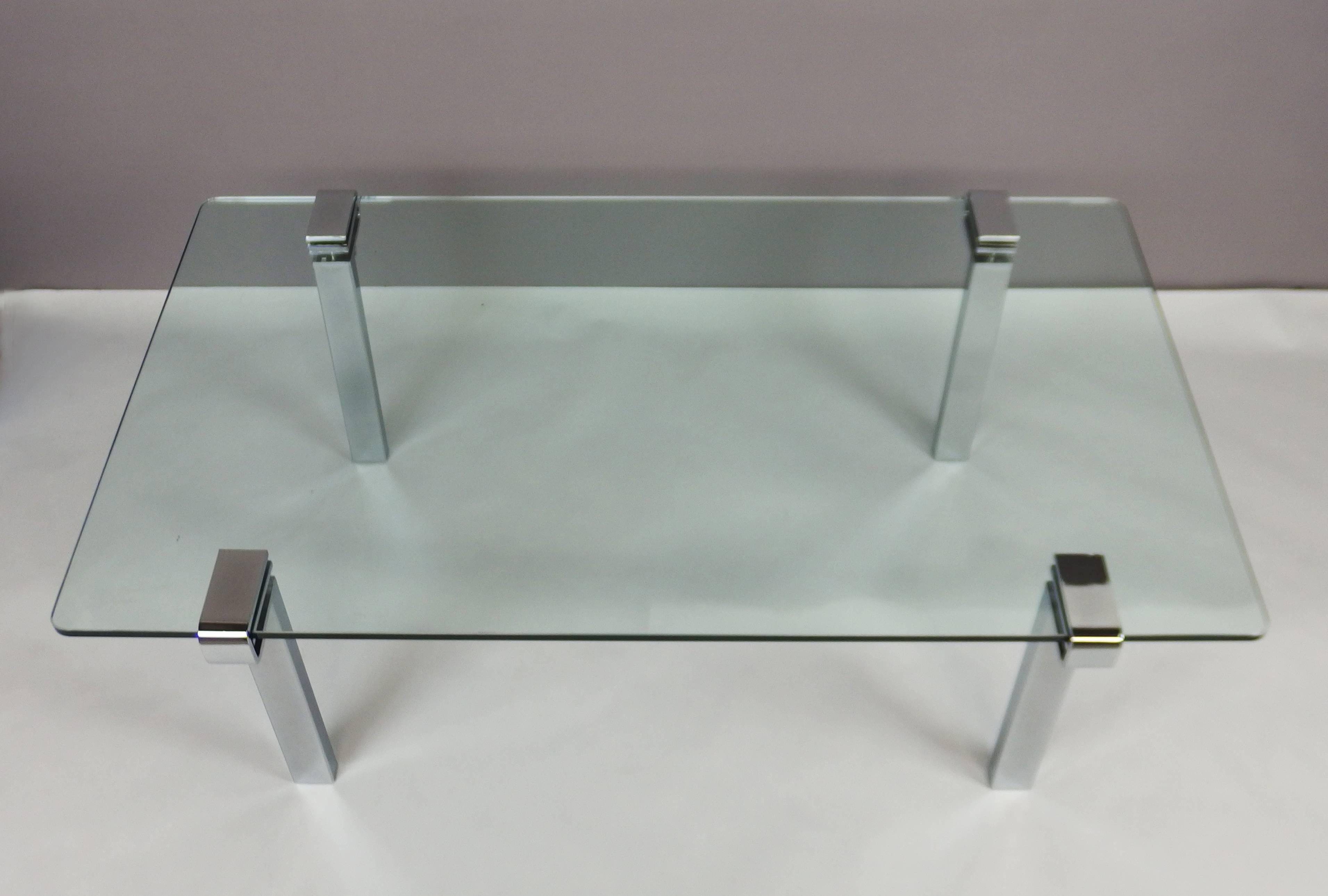 Mid-Century Modern T9 Coffee Table by François Arnal For Sale
