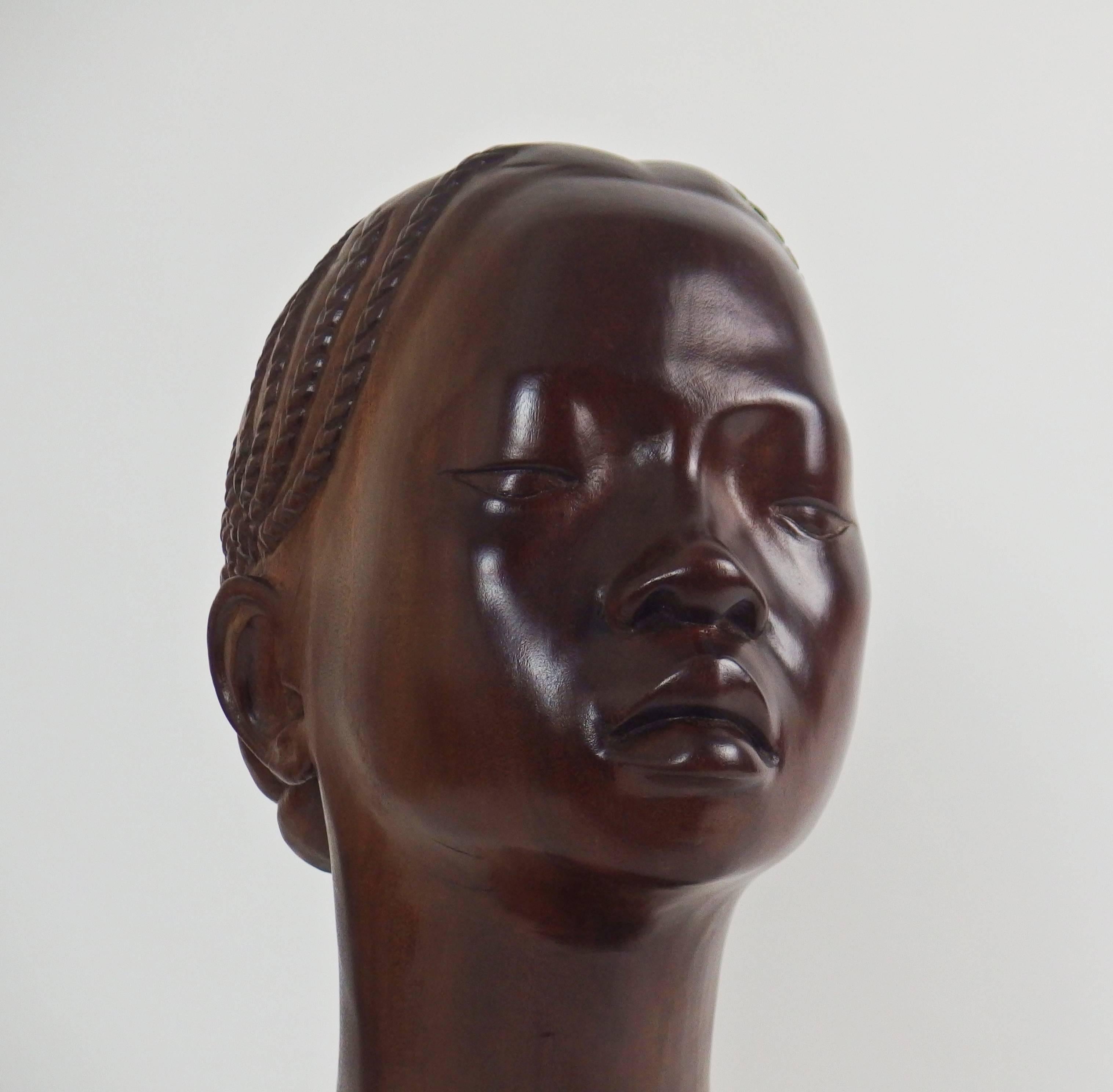 Mid-20th Century Carved Wood Sculpture of a Woman Head by Rakotondrabé For Sale