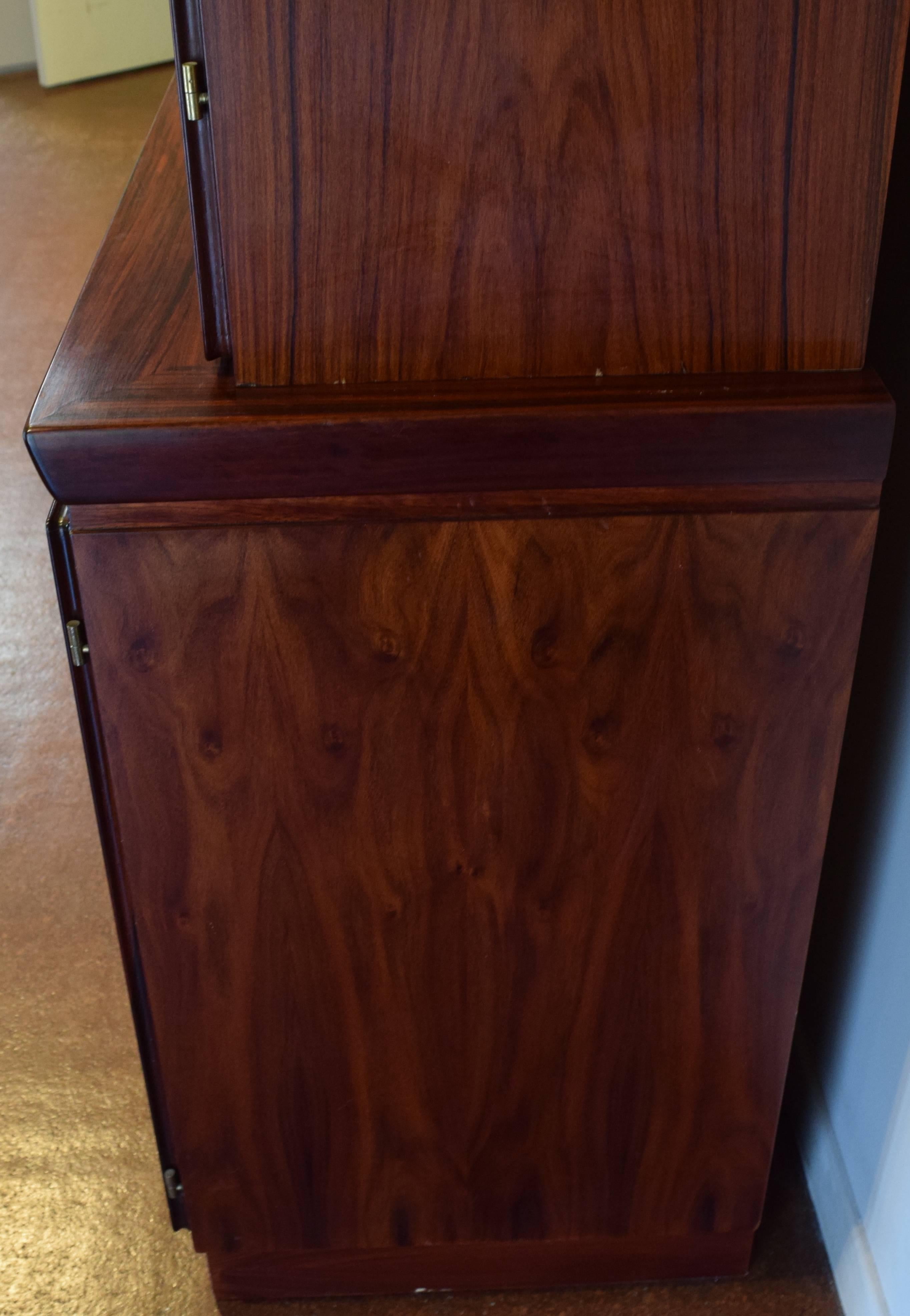 Large Skovby Rosewood Display Cabinet *SALE* In Excellent Condition In Princeton, NJ