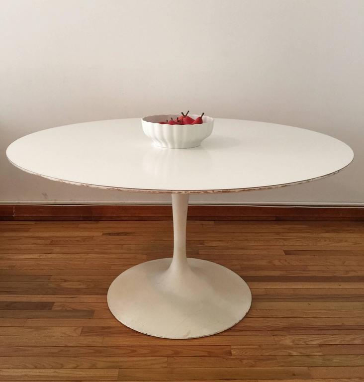 Distressed Saarinen for Knoll Tulip Table For Sale at 1stdibs