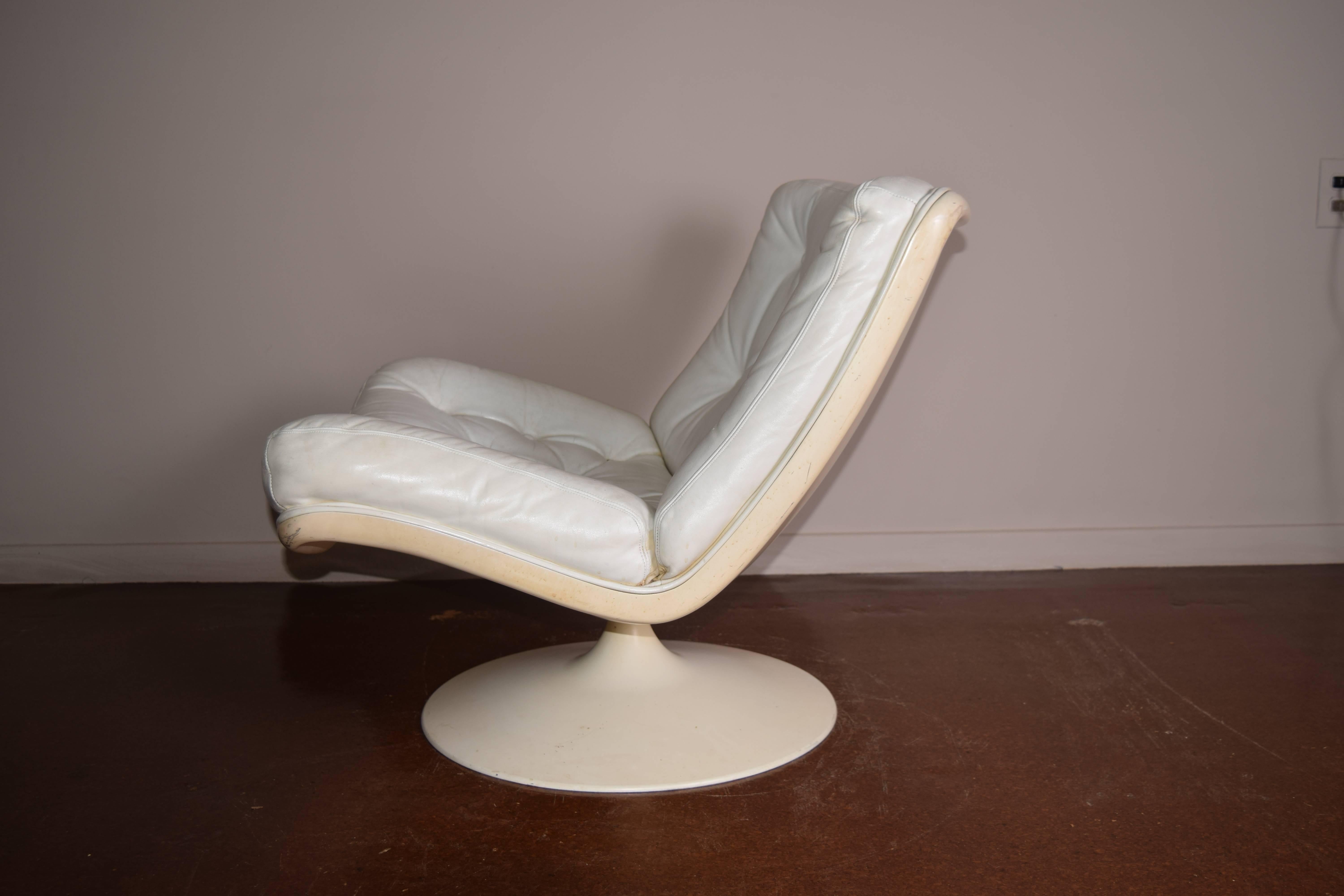 Mid-Century Modern Signed Artifort Swivel Chairs by Geoffrey Harcourt