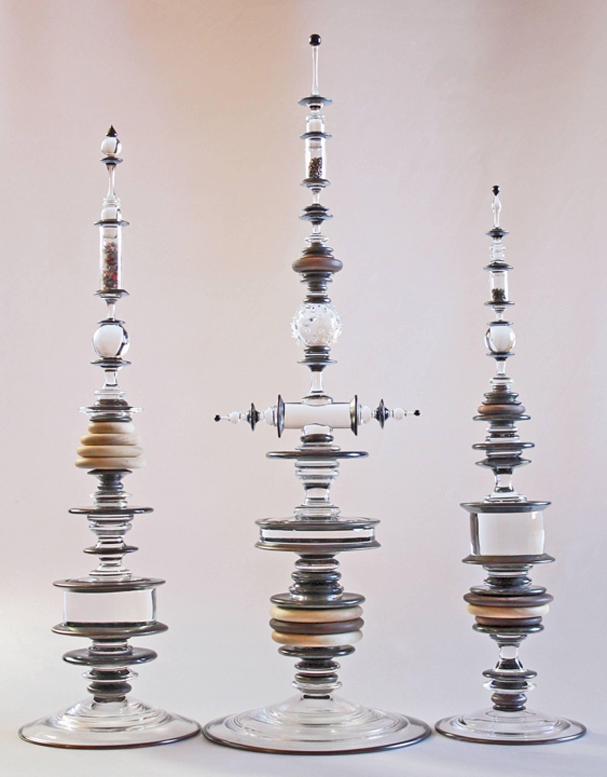 Américain Sculpture de groupe Reliquary en verre soufflé d'Andy Paiko en vente