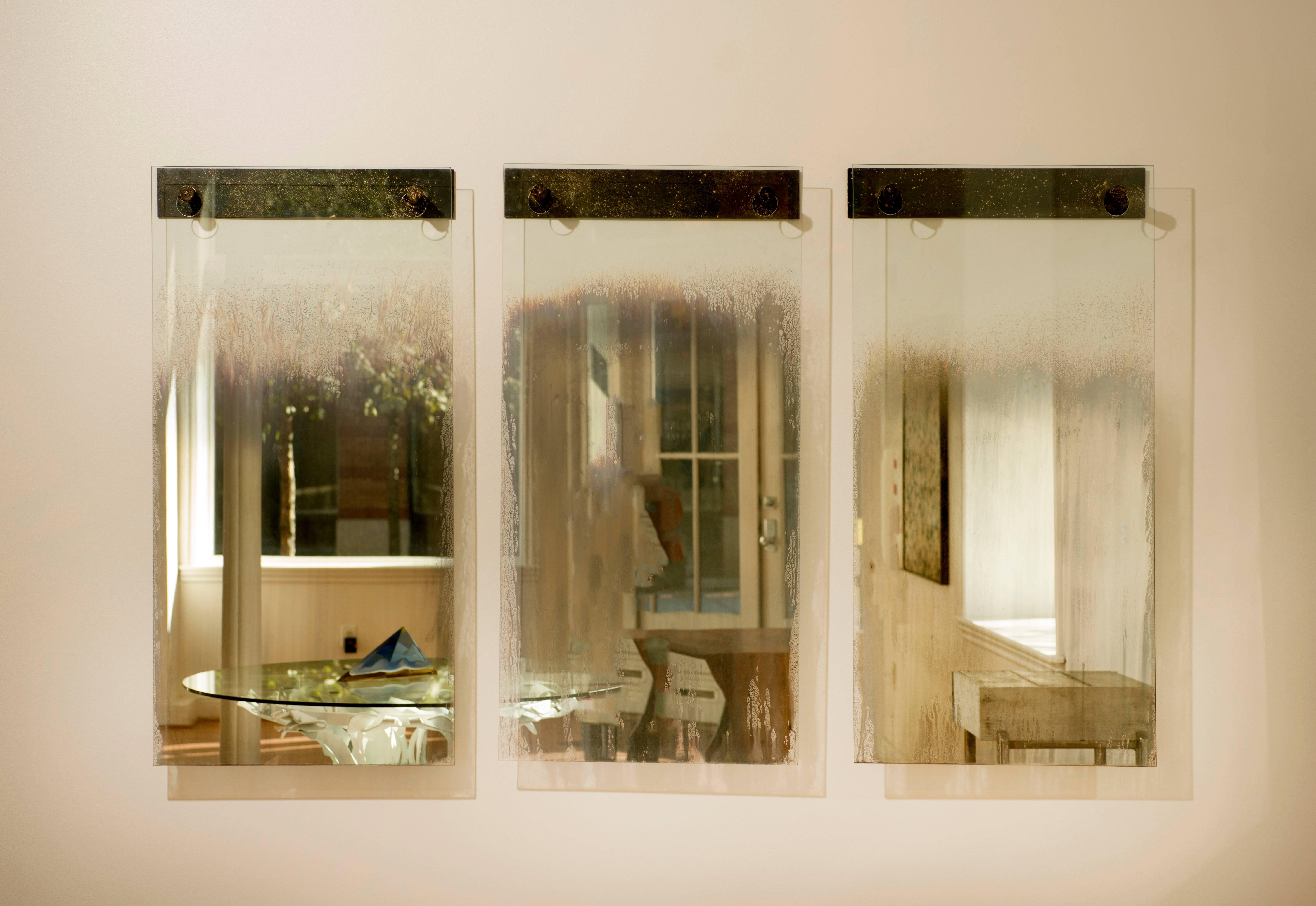 Triptych of Three Contemporary Suspended Fading Wall Mirrors by Gregory Nangle In New Condition In Philadelphia, PA