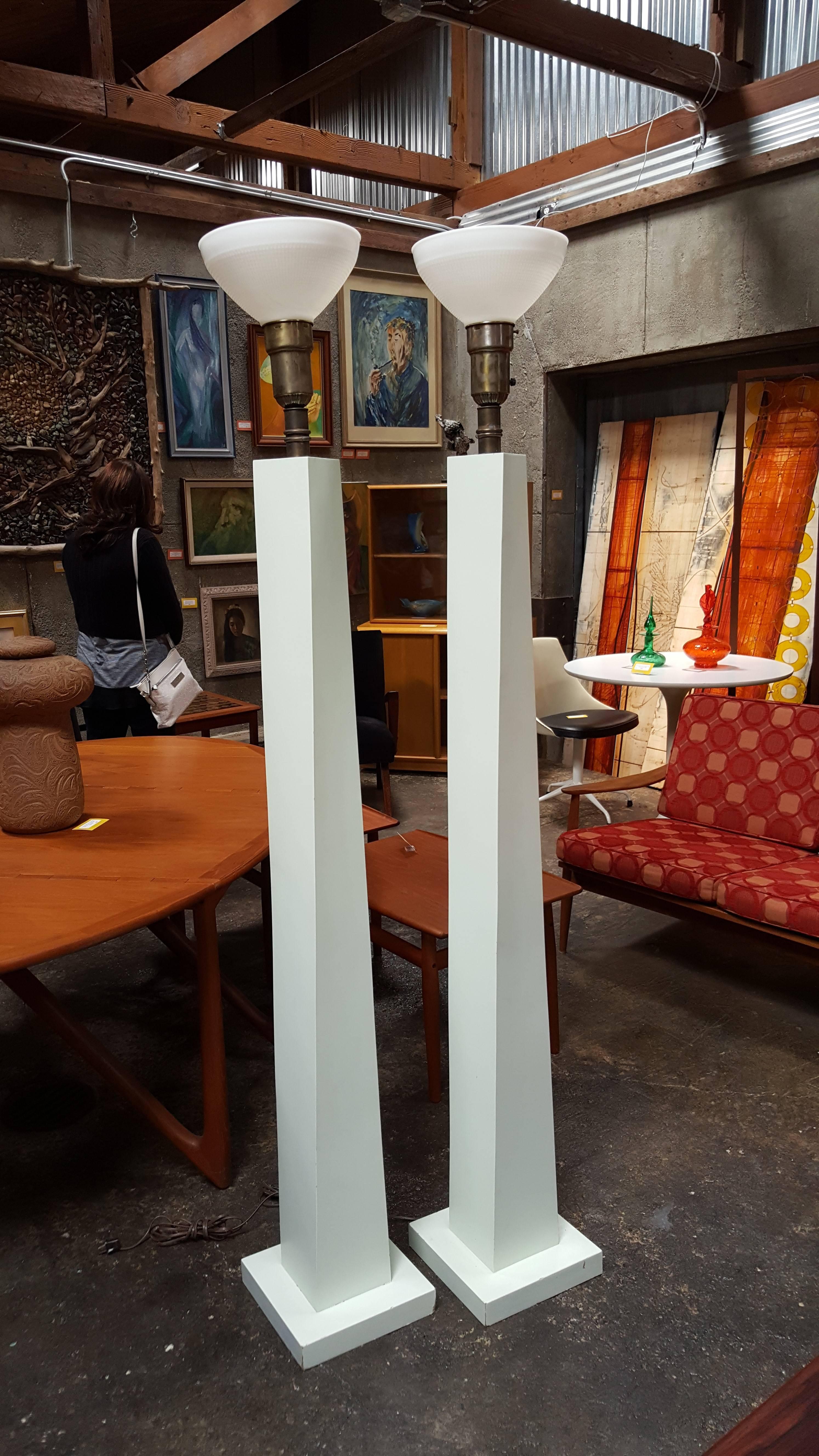 Mid-20th Century Large Scale Floor Lamps by Modeline For Sale
