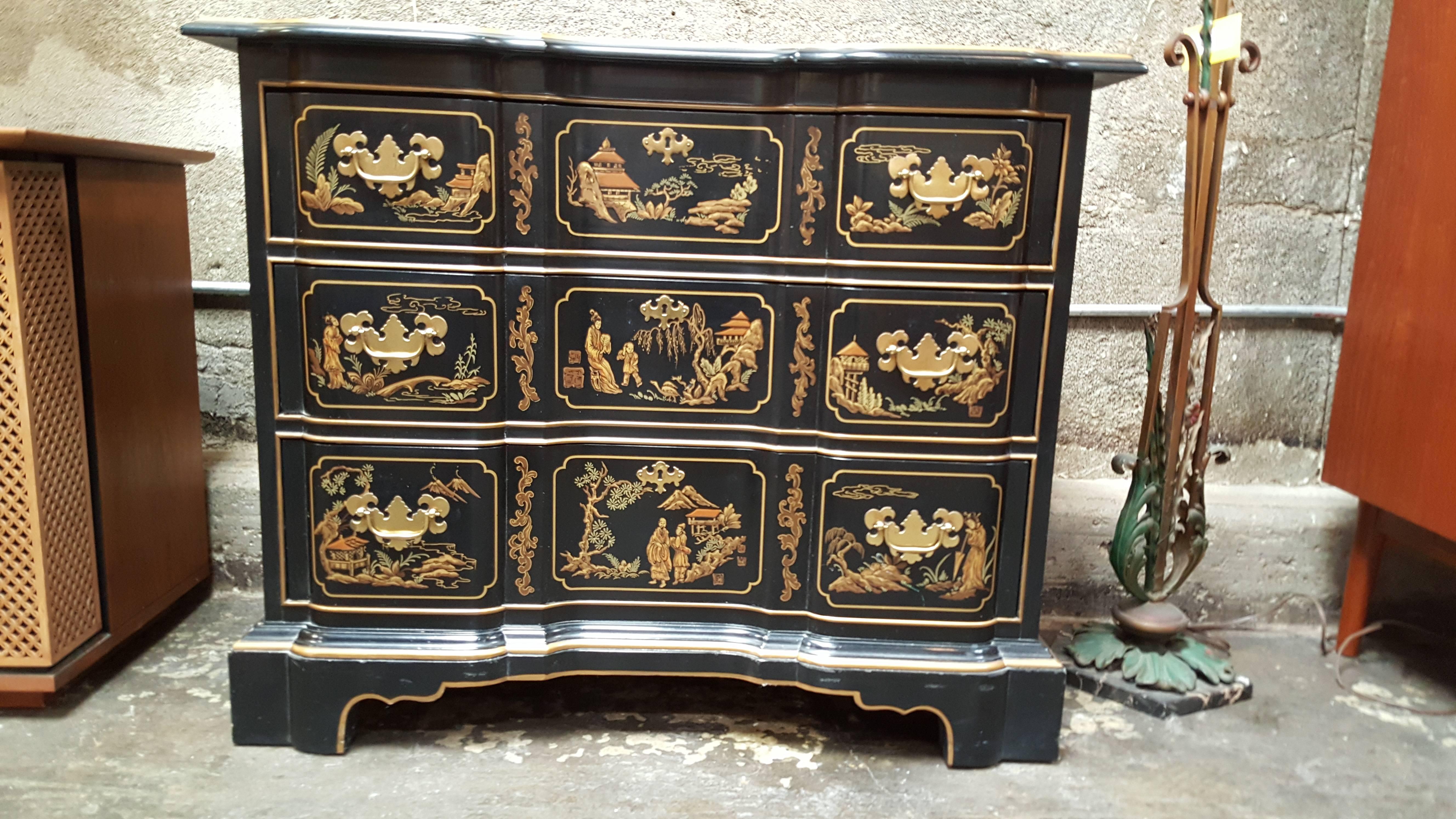 A Chippendale style blocked-front three drawer chinoiserie dresser by Drexel Furniture. Quality materials and craftsmanship with solid brass pulls and dovetail construction.