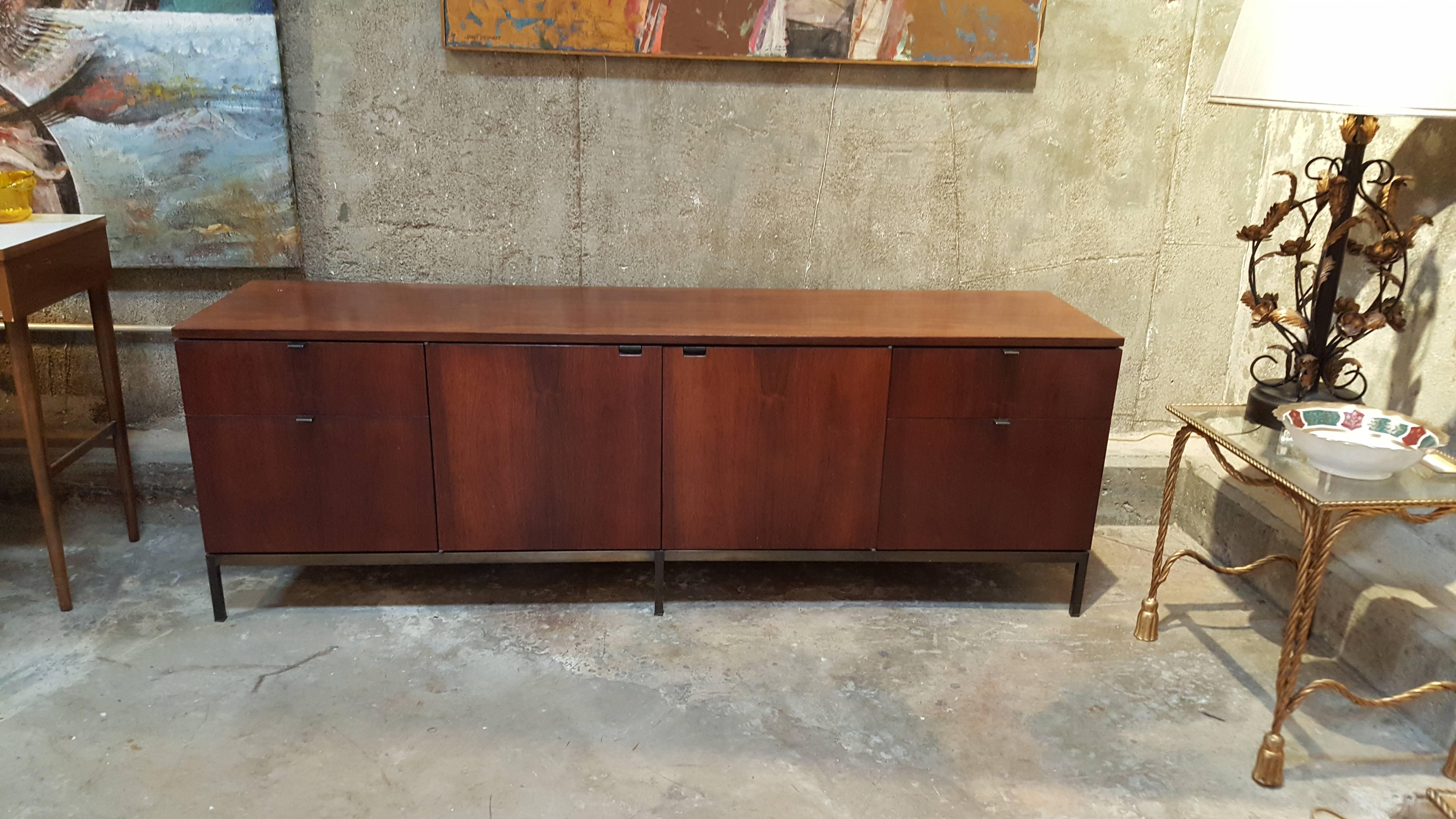 Florence Knoll Rosewood Credenza 1