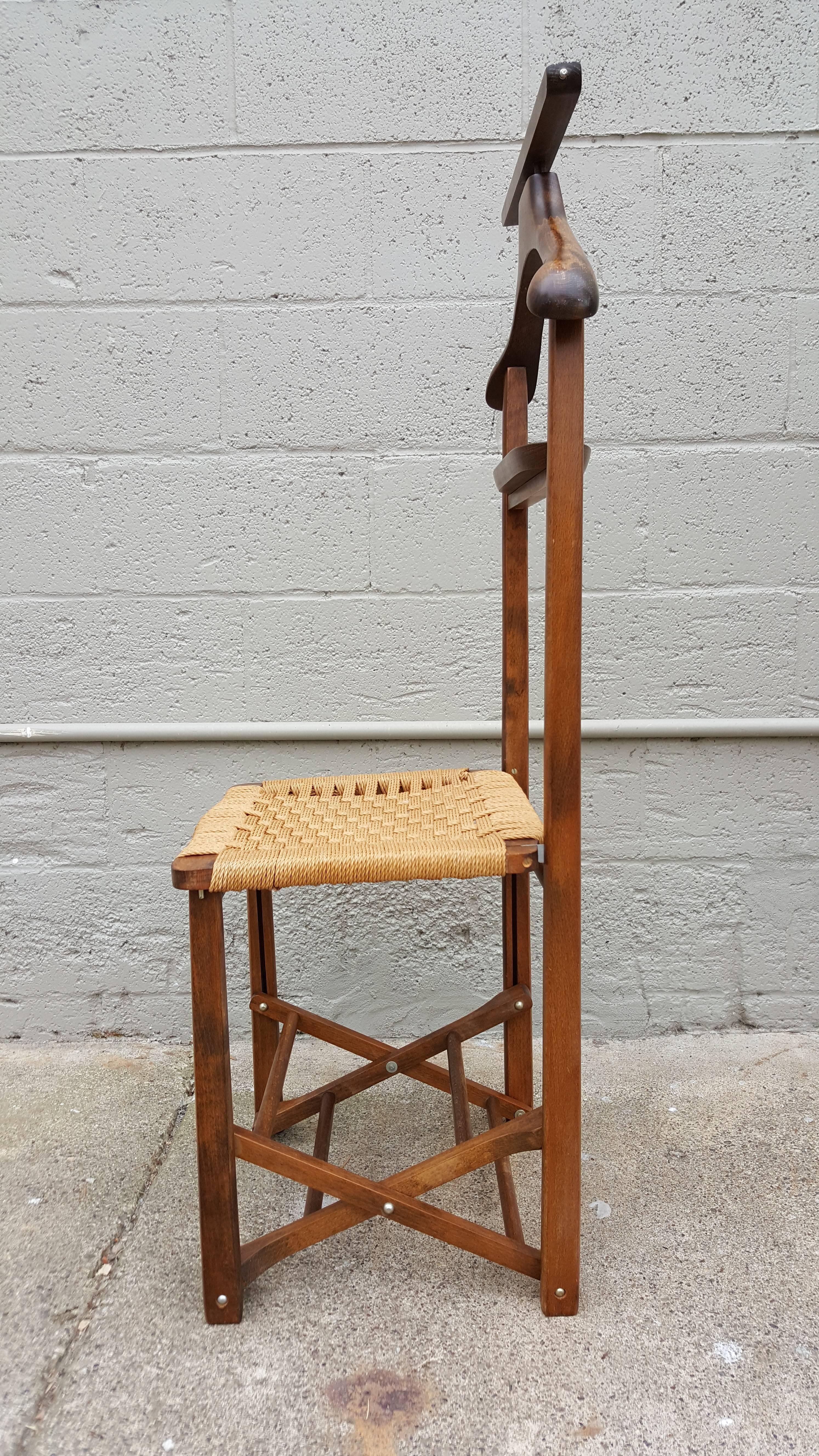 gentleman's valet chair