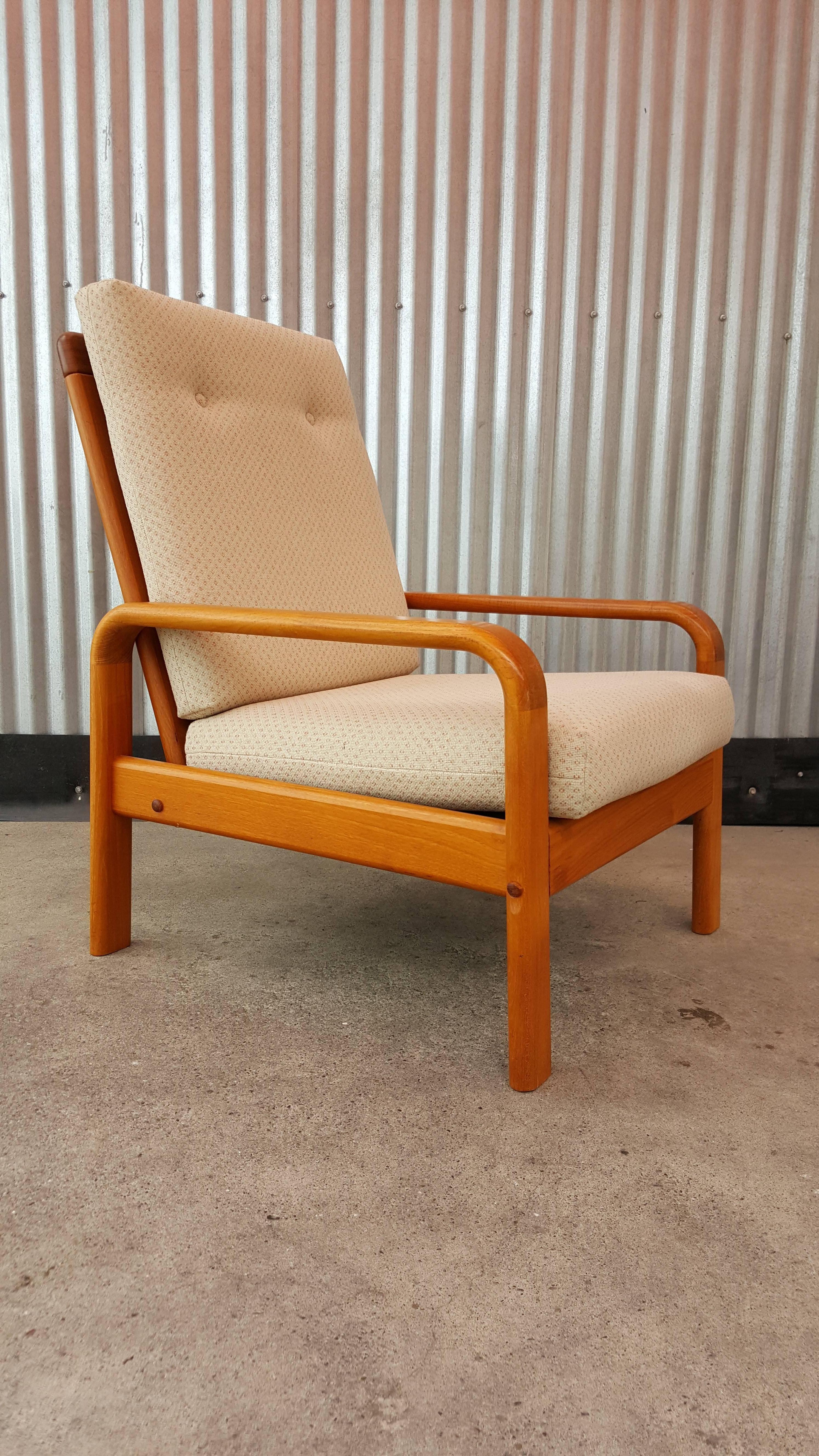 Danish Modern High Back Lounge Chair In Excellent Condition For Sale In Fulton, CA