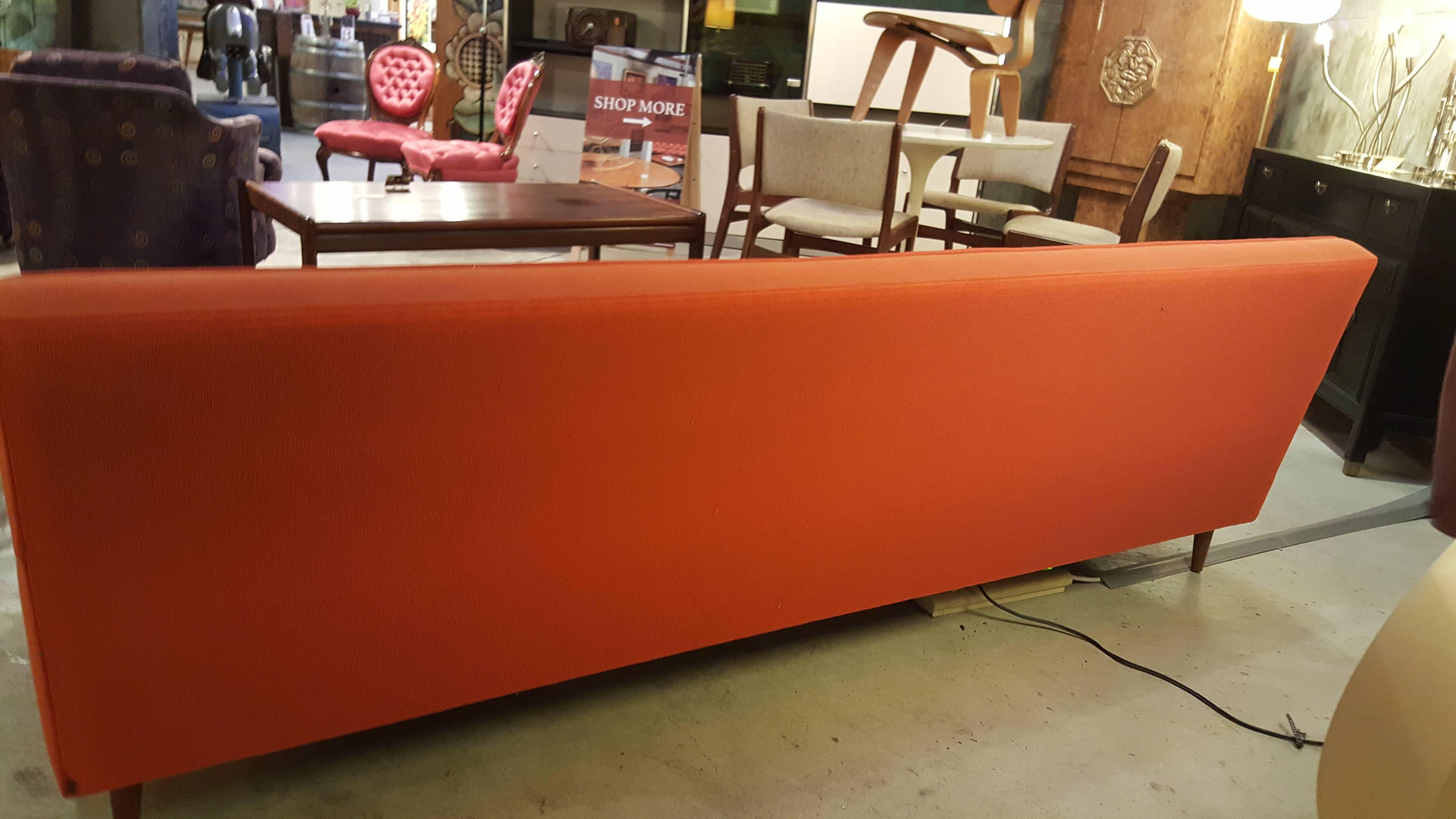 1960's Sofa Style of Paul McCobb In Good Condition In Fulton, CA