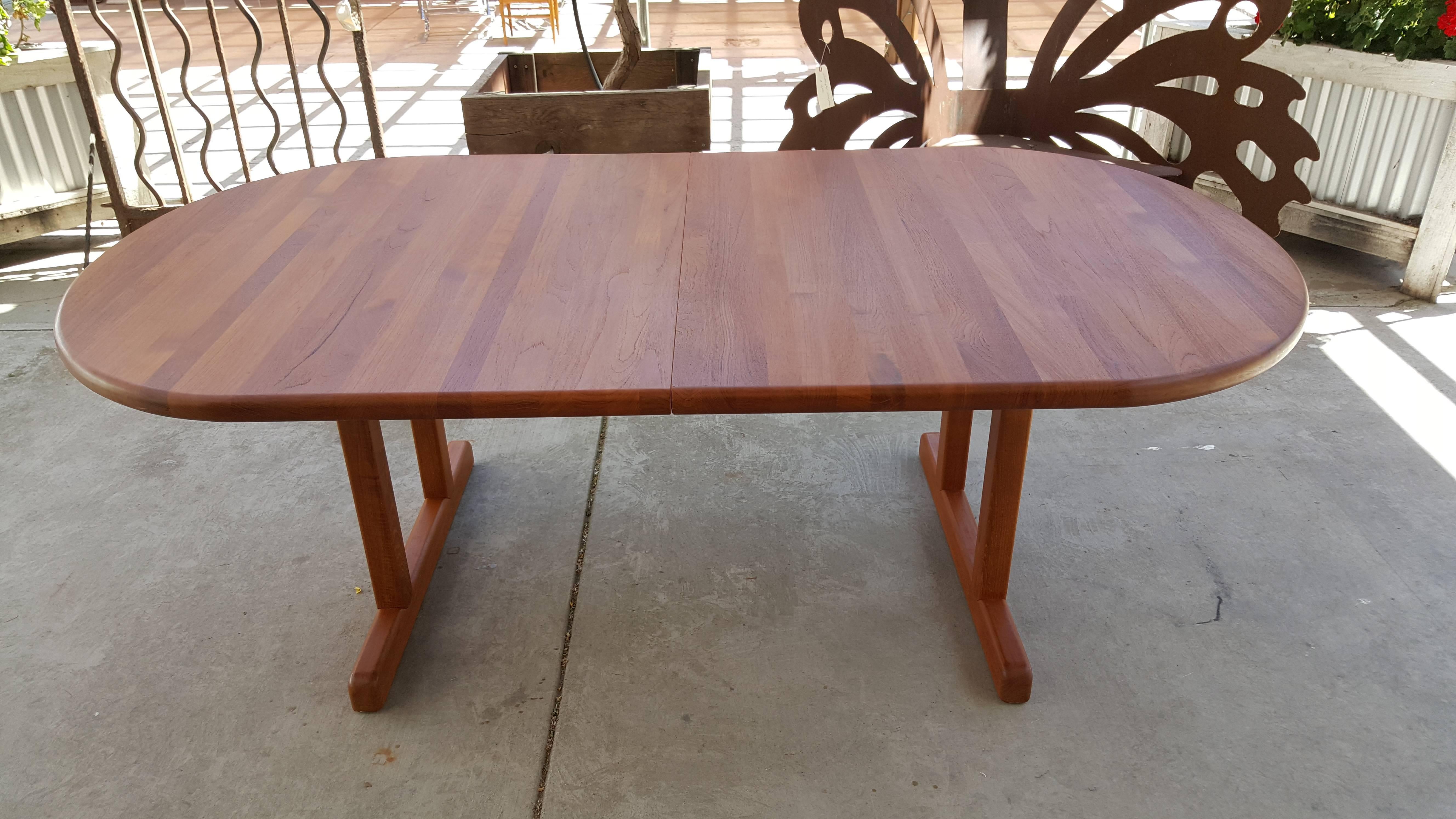 20th Century Superior Solid Teak Expanding Dining Table