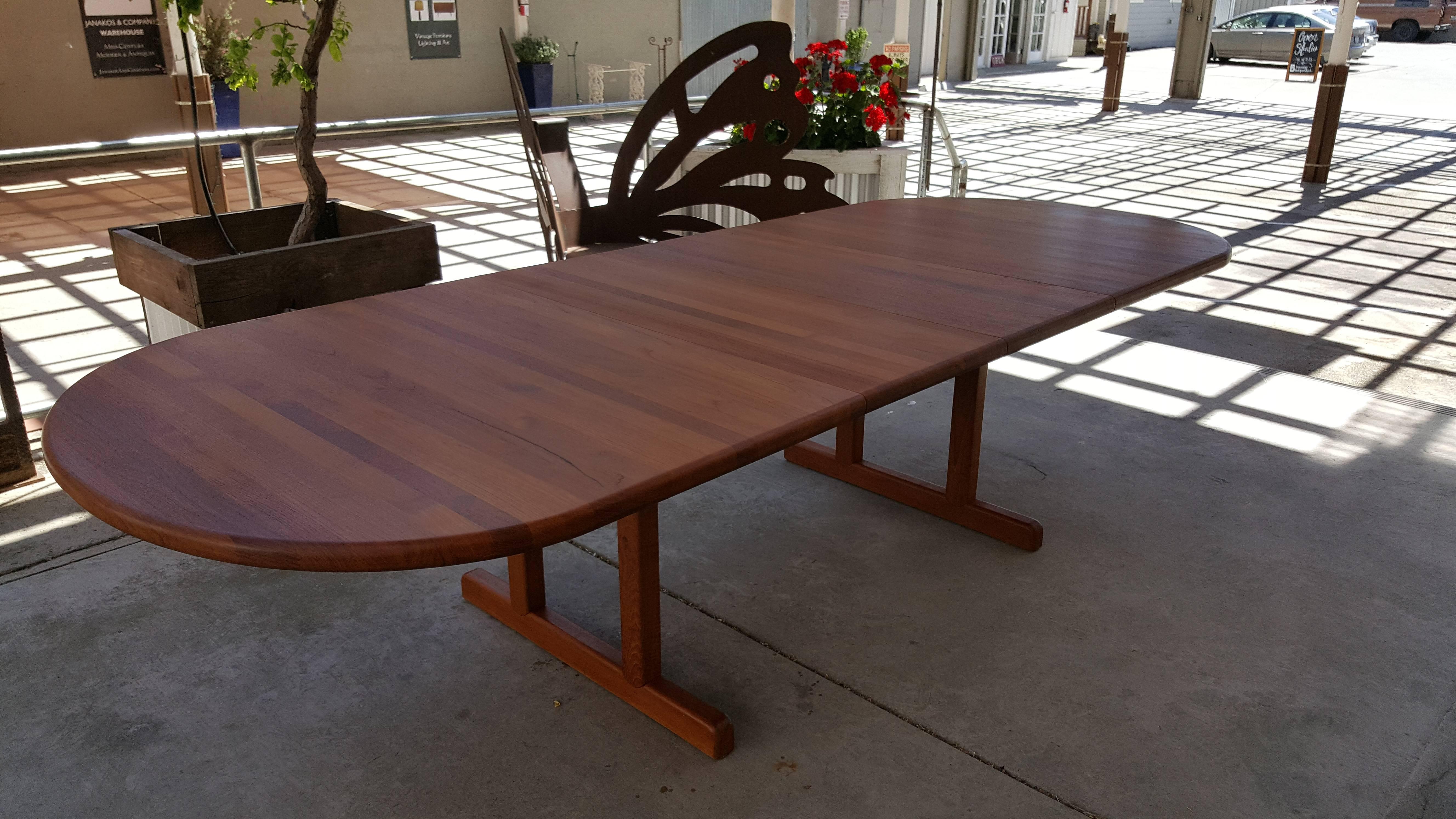 Superior Solid Teak Expanding Dining Table 1