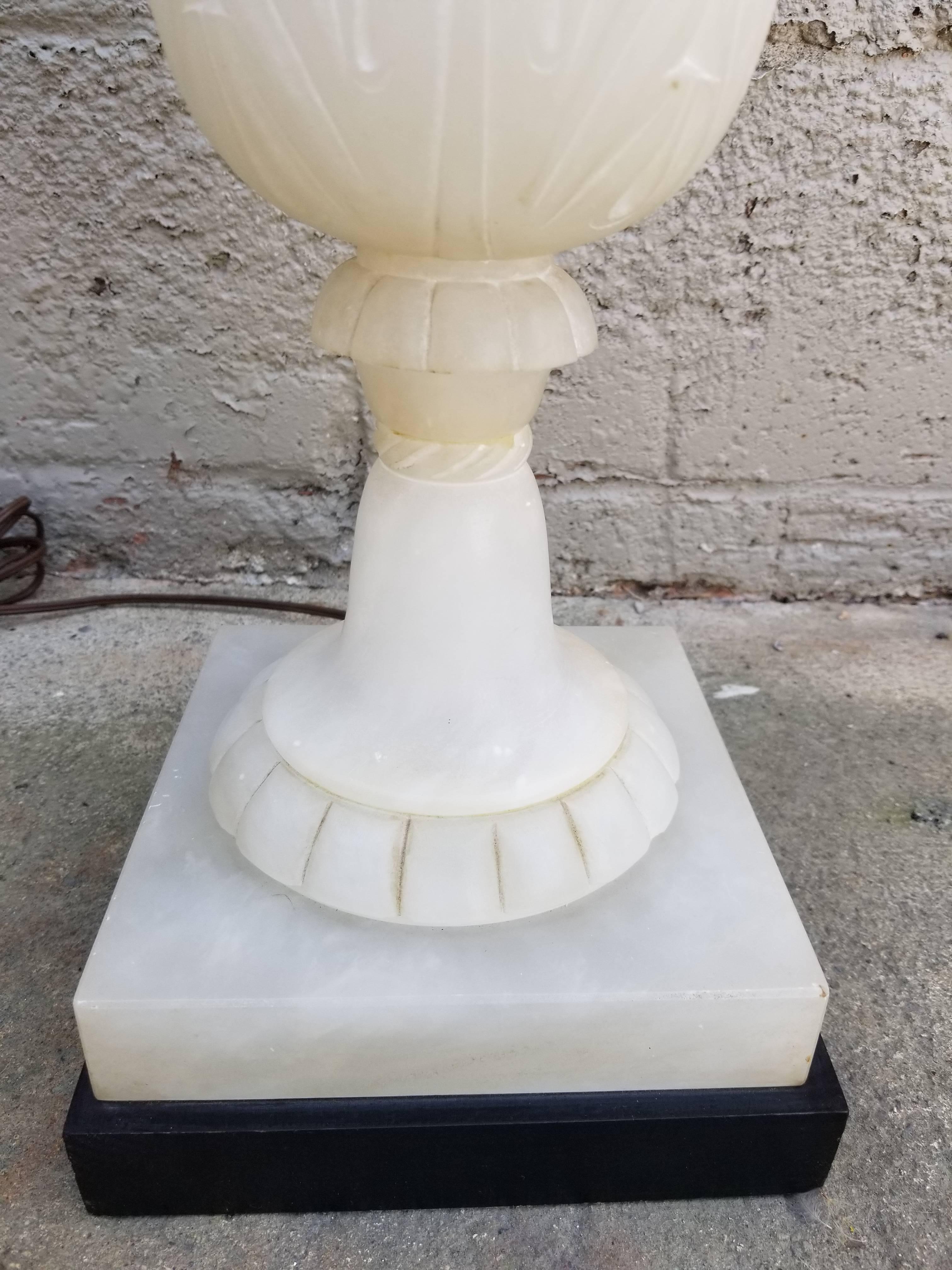 20th Century Large-Scale Alabaster Table Lamp For Sale