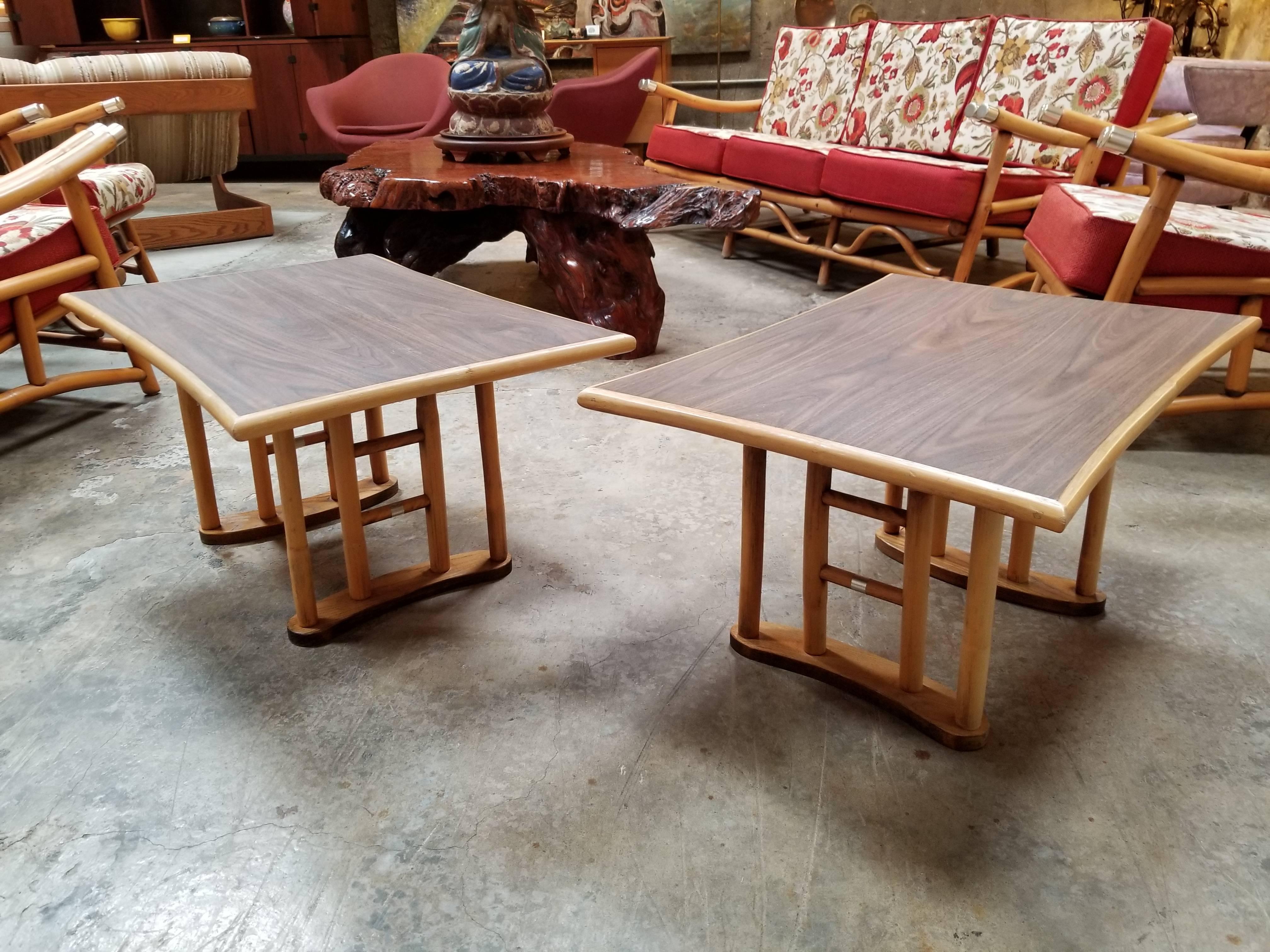 20th Century Pair of Rattan End Tables For Sale