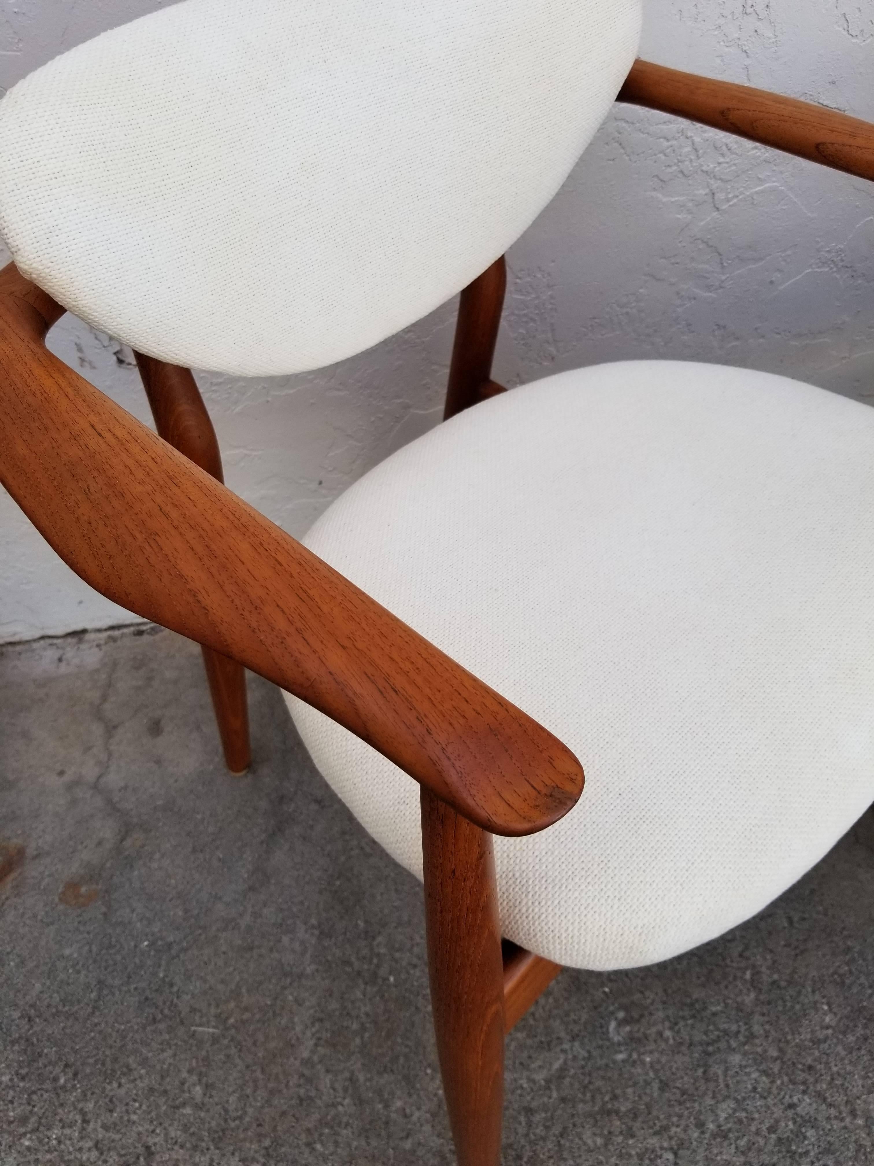 Mid-20th Century Finn Juhl Attributed Dining Chairs For Sale