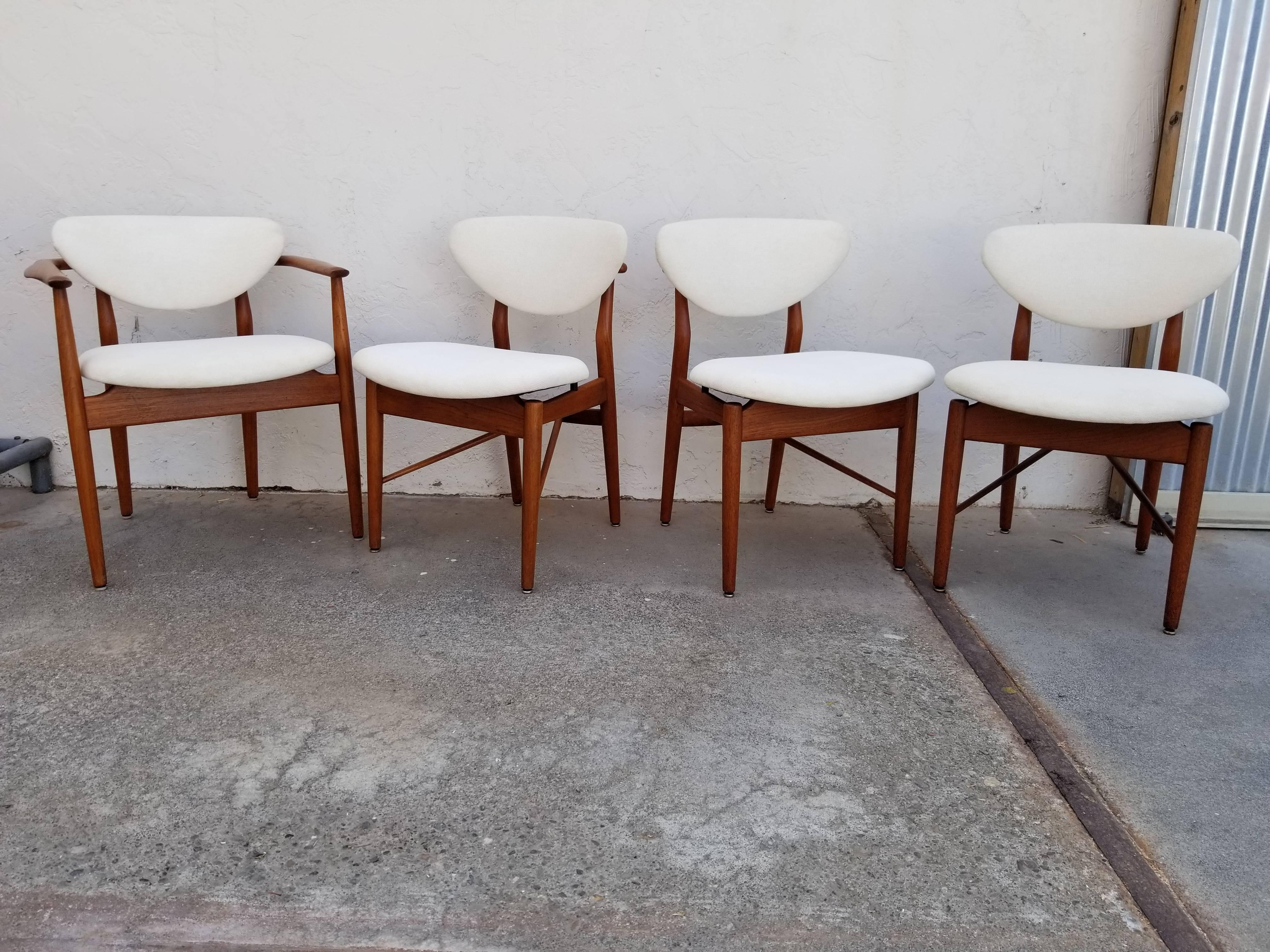 Finn Juhl Attributed Dining Chairs For Sale 3