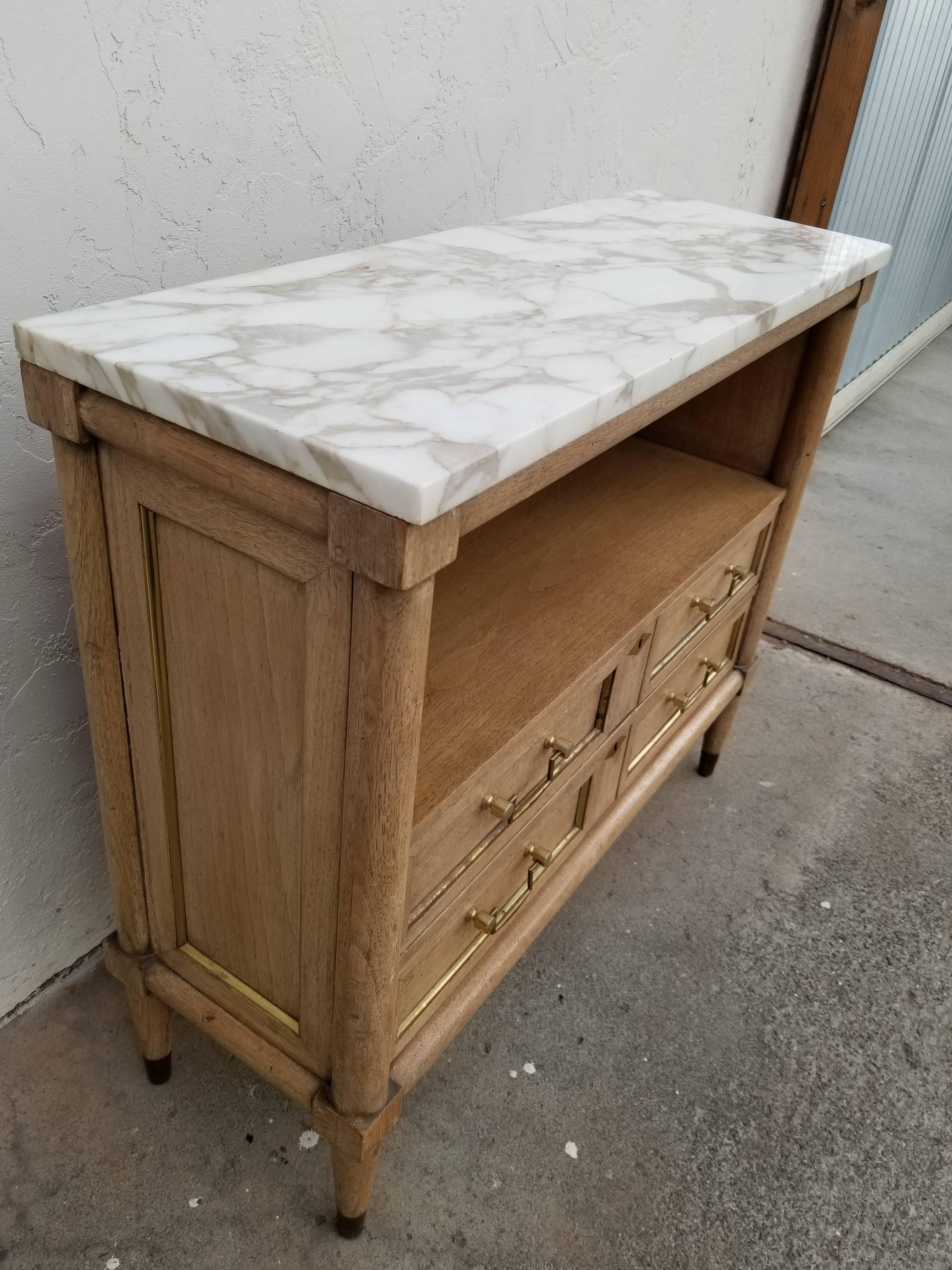 Marble-Top Console Table In Good Condition In Fulton, CA