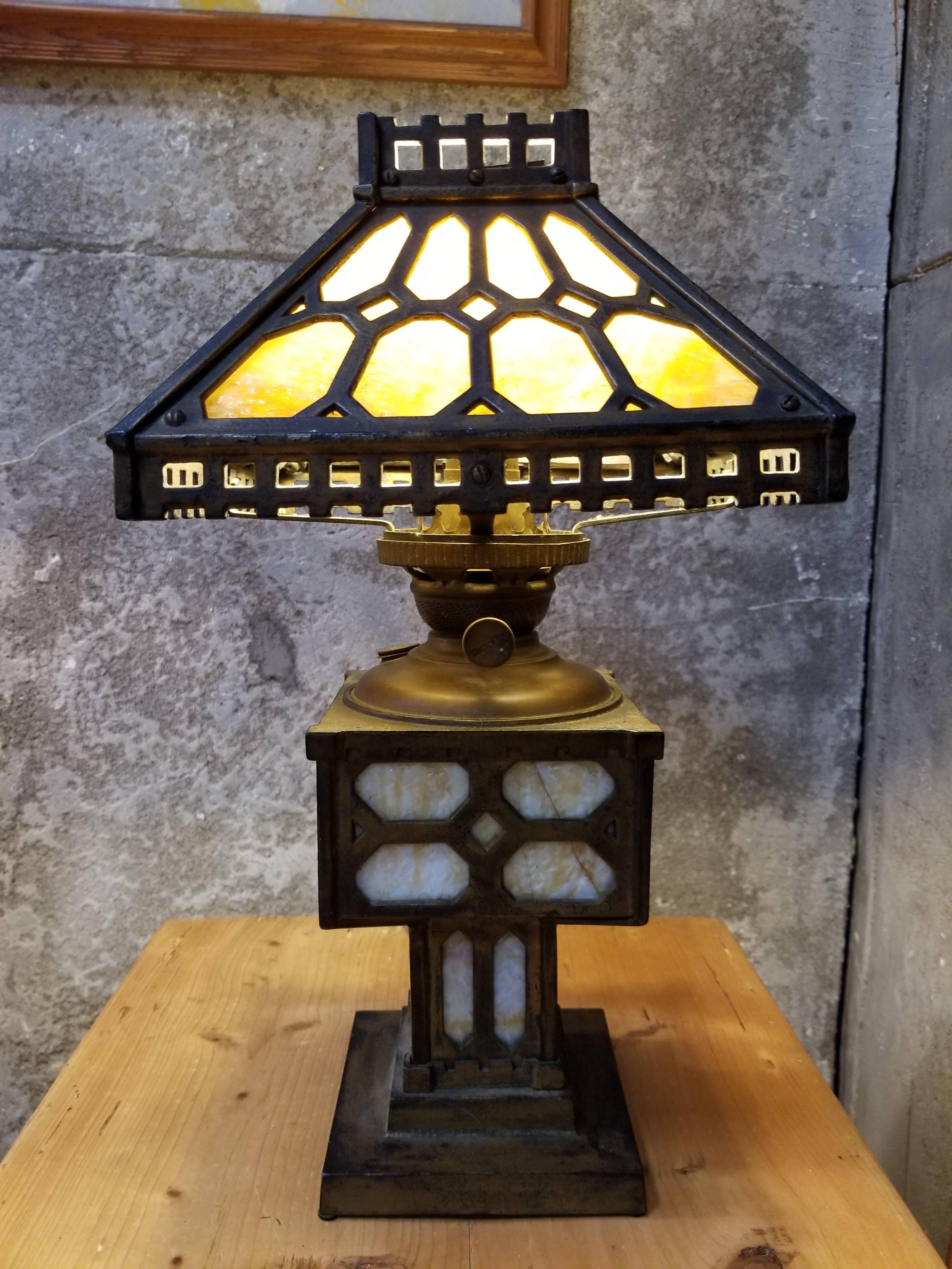 Arts and Crafts Arts & Crafts Slag Glass and Iron Table Lamp For Sale