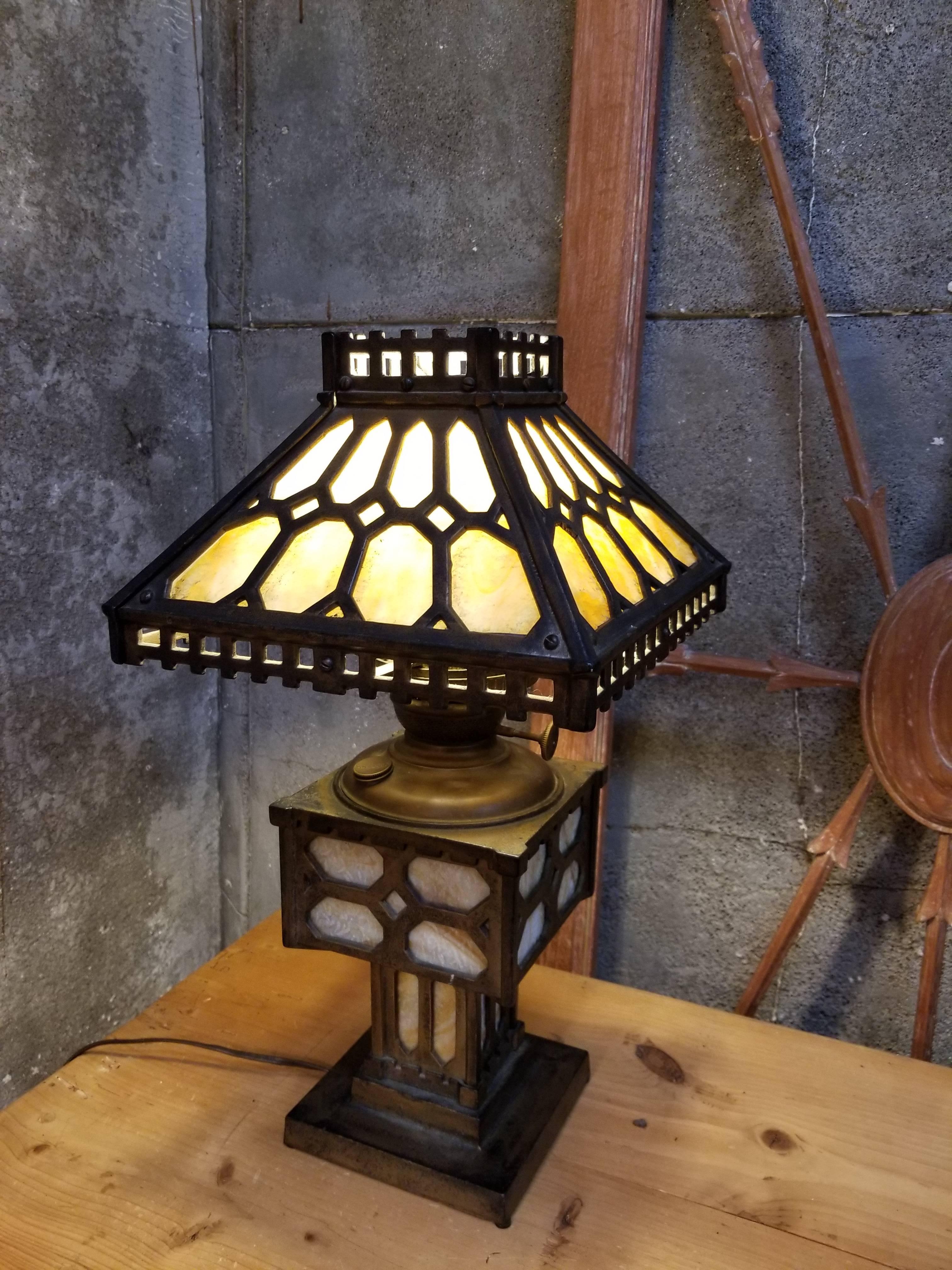 American Arts & Crafts Slag Glass and Iron Table Lamp For Sale