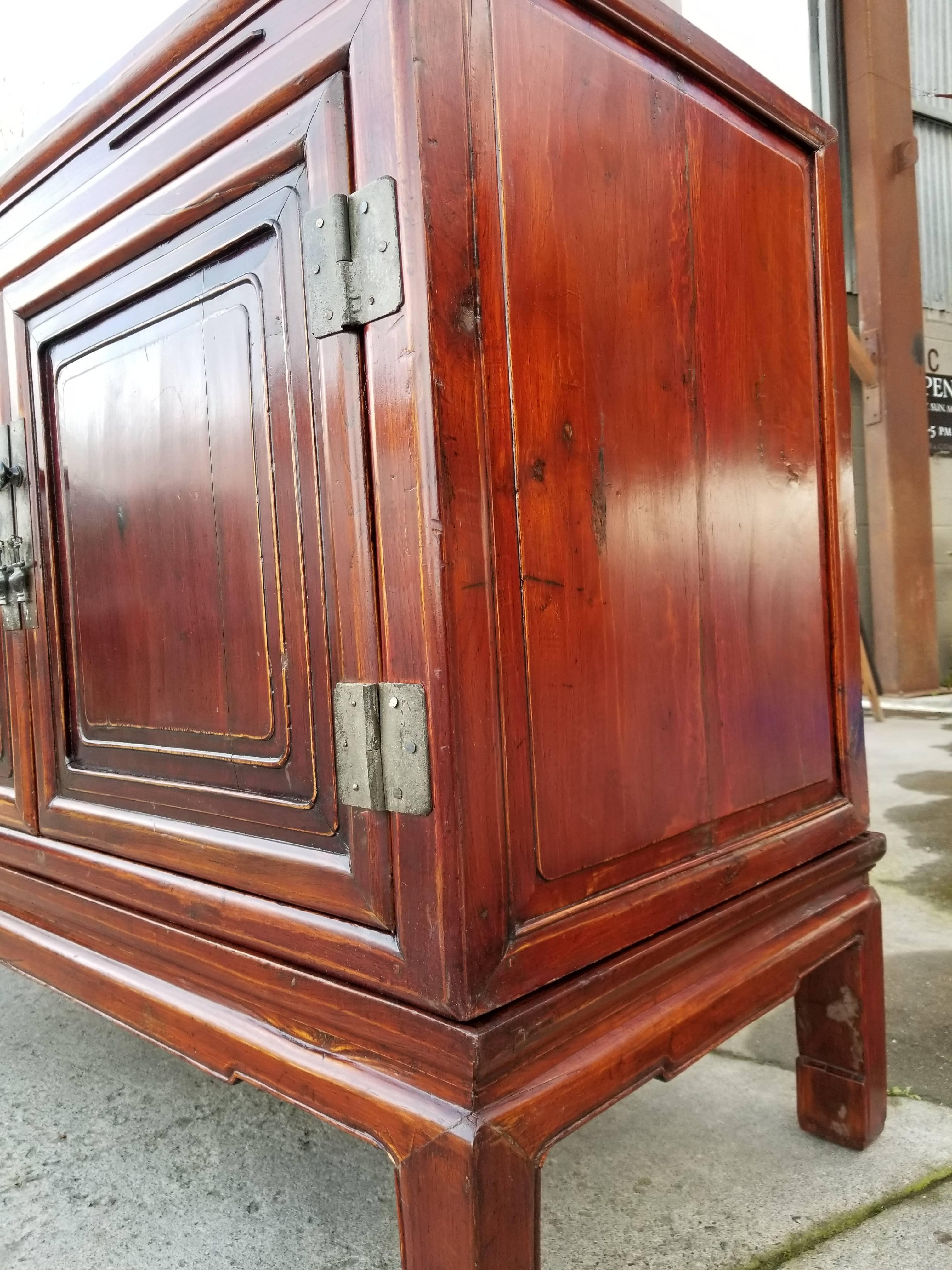 Qing Dynasty Storage Cabinet In Good Condition For Sale In Fulton, CA