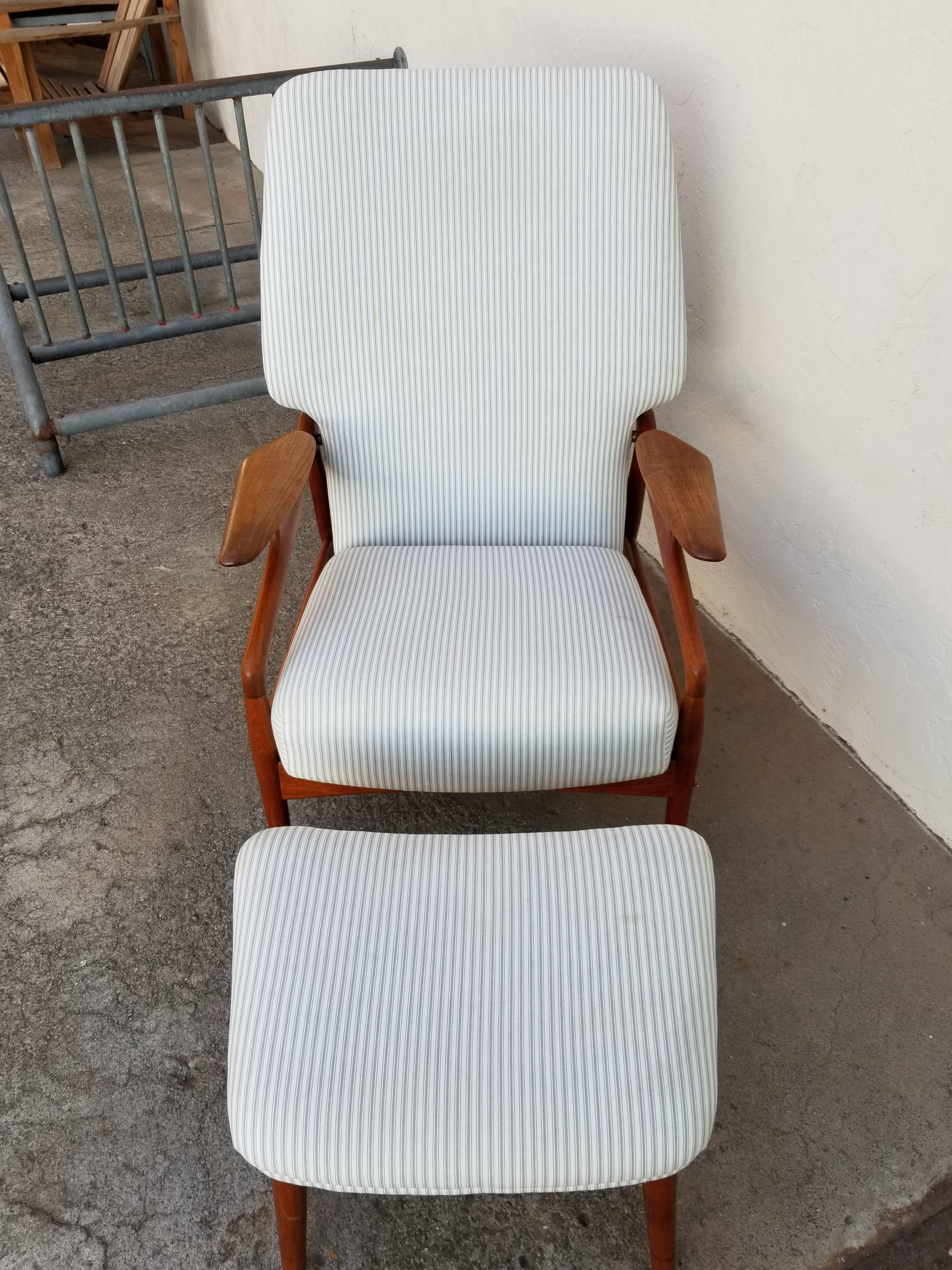 Danish Modern Teak Lounge Chair & Foot Stool 3
