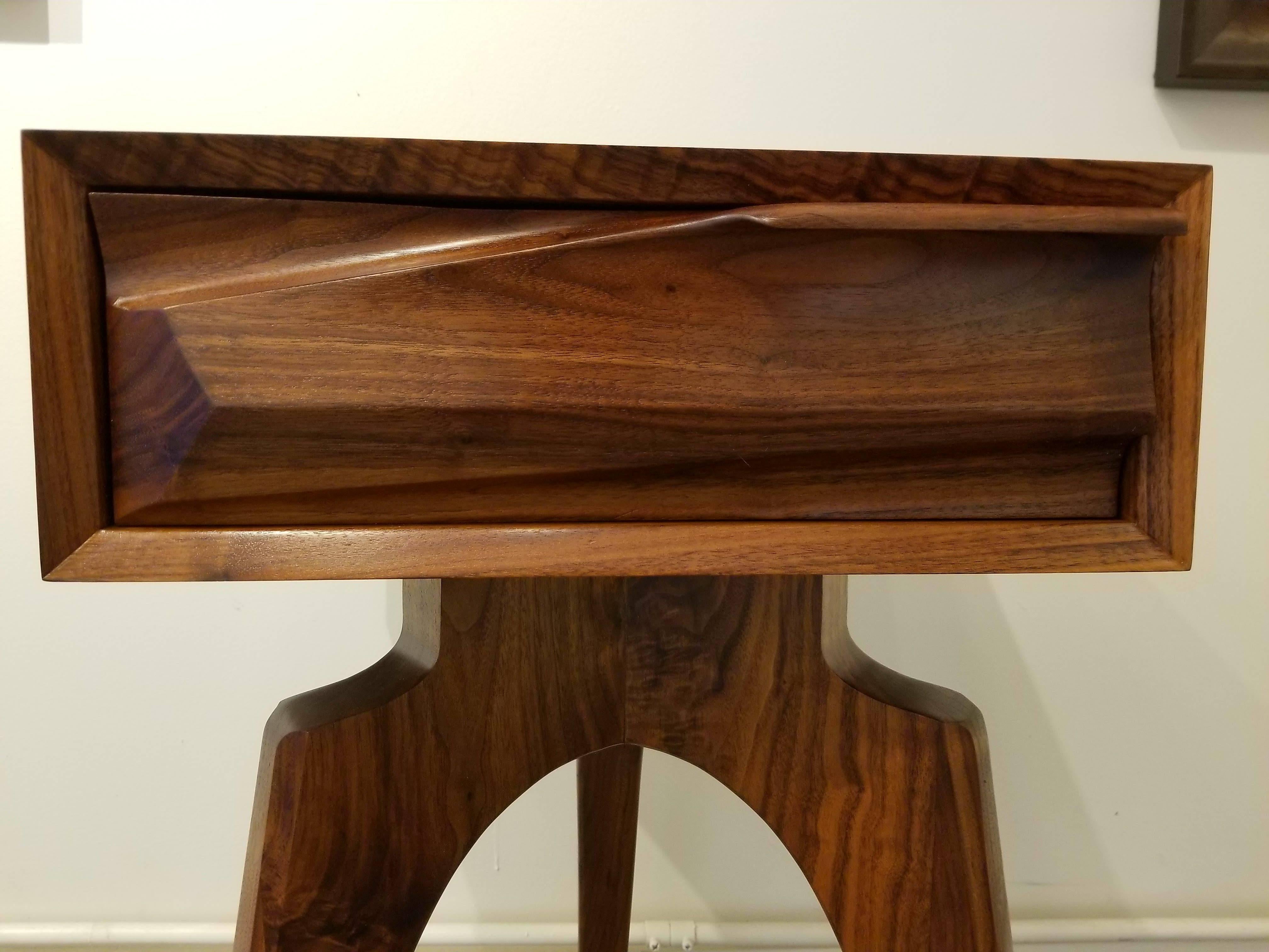 California Artisan Figured Walnut End Table In Excellent Condition In Fulton, CA