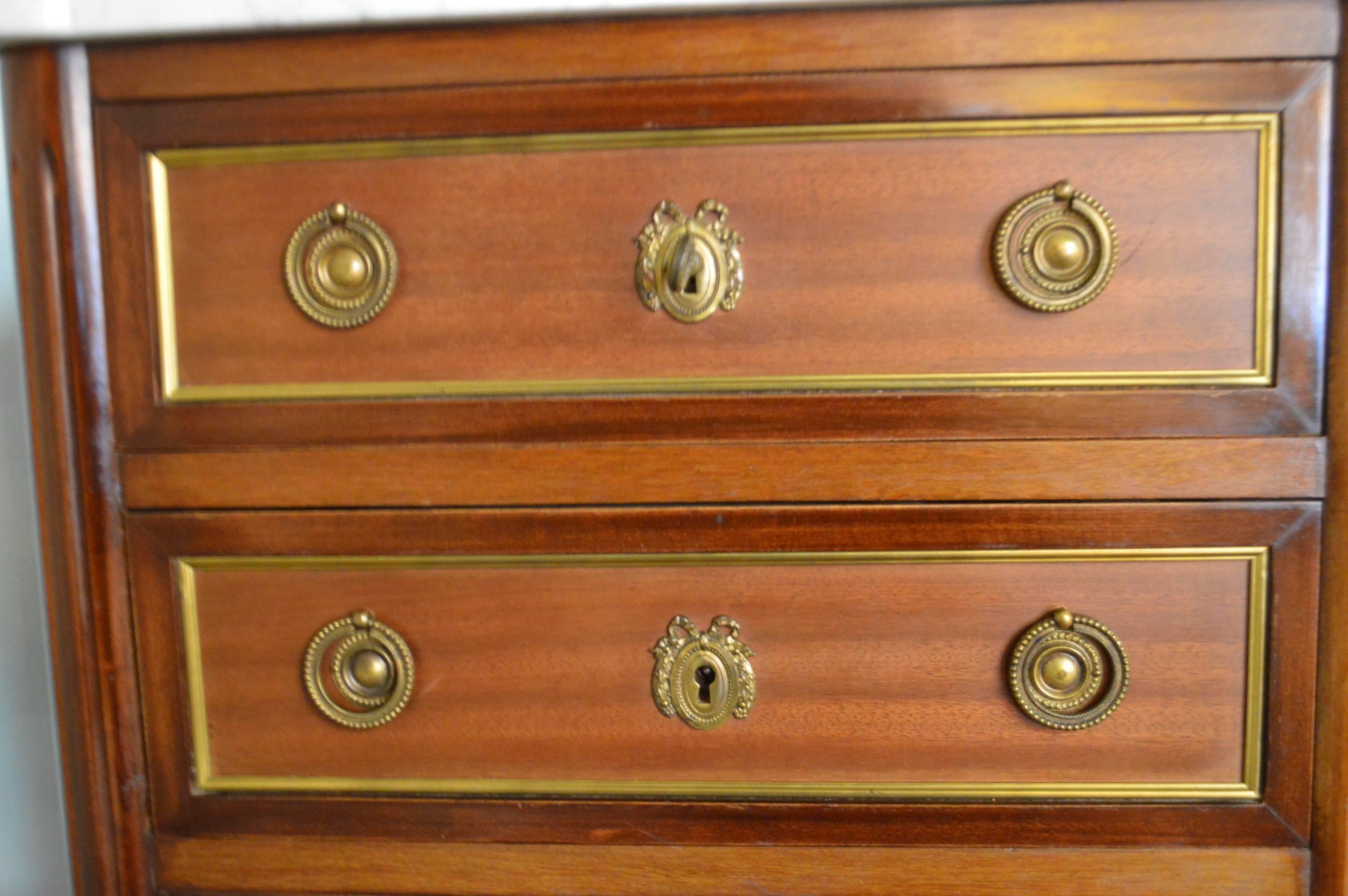 Louis XVI Style Mahogany Lingerie Chest In Excellent Condition In Oakville, ON