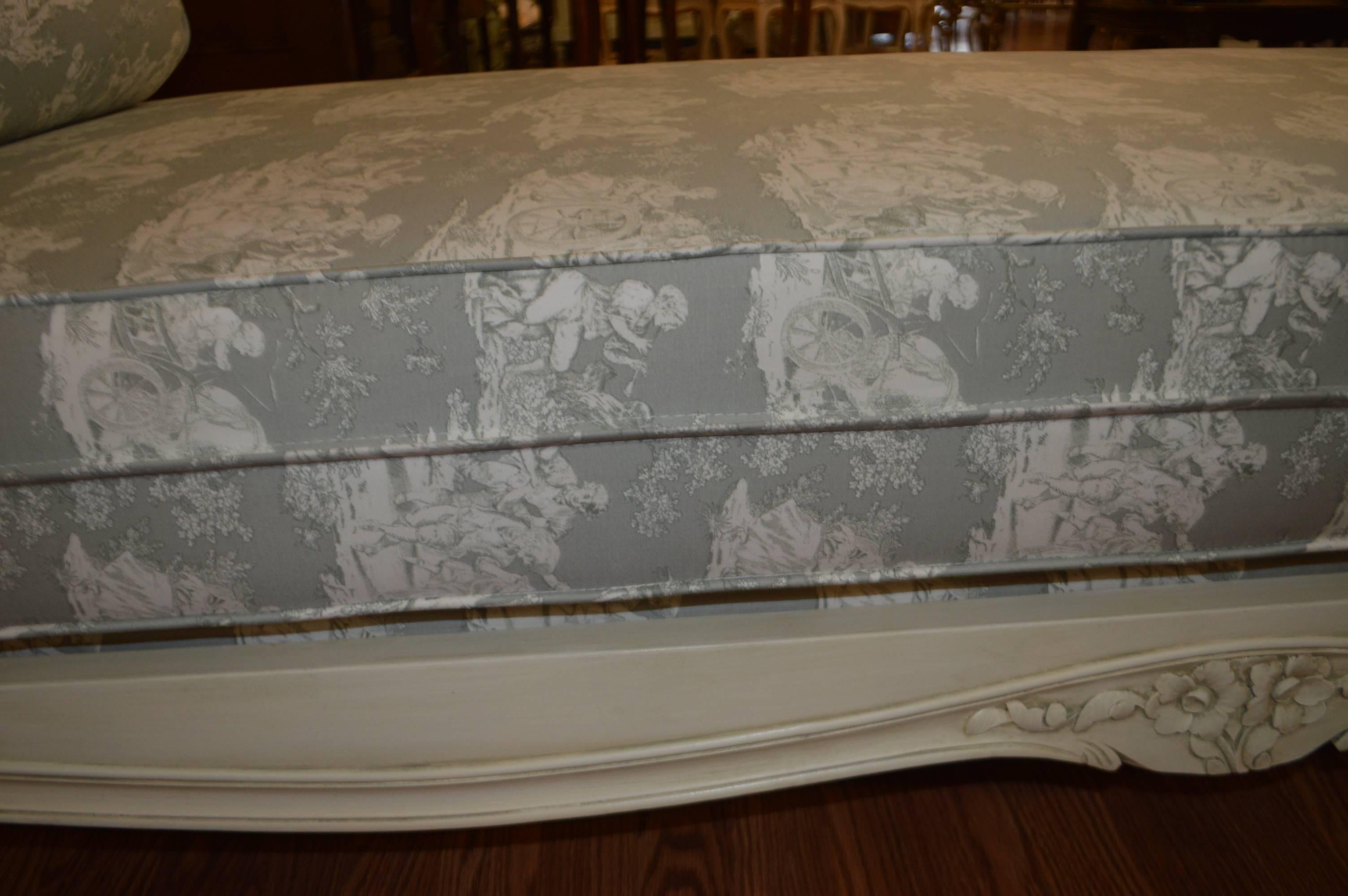 Louis XV Style Painted Daybed 2