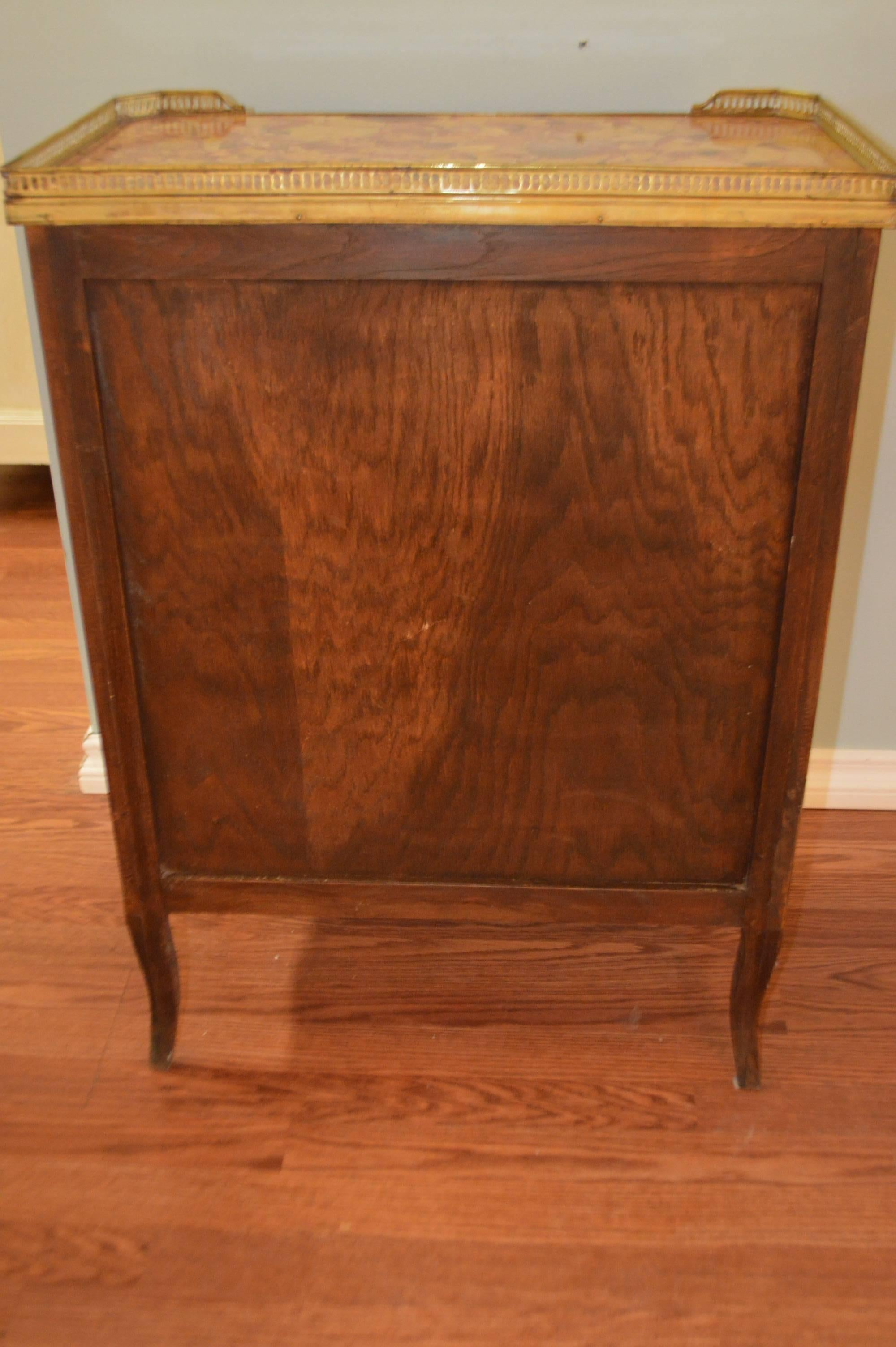 Transitional Style Inlay Two-Door Cabinet with Marble Top 2