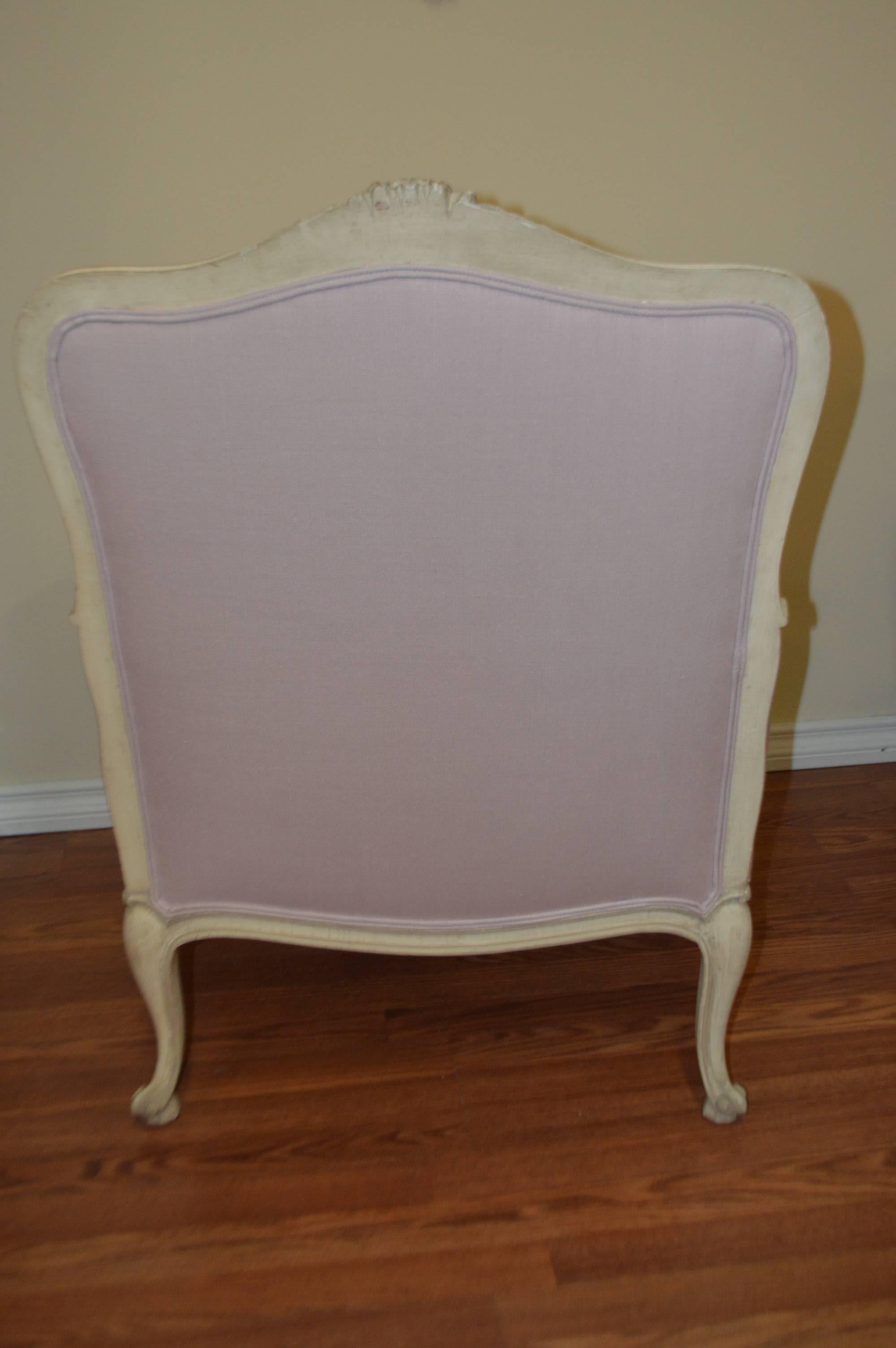 Louis XV Style Painted Bergere Chair Upholstered in a Lavender Linen 2