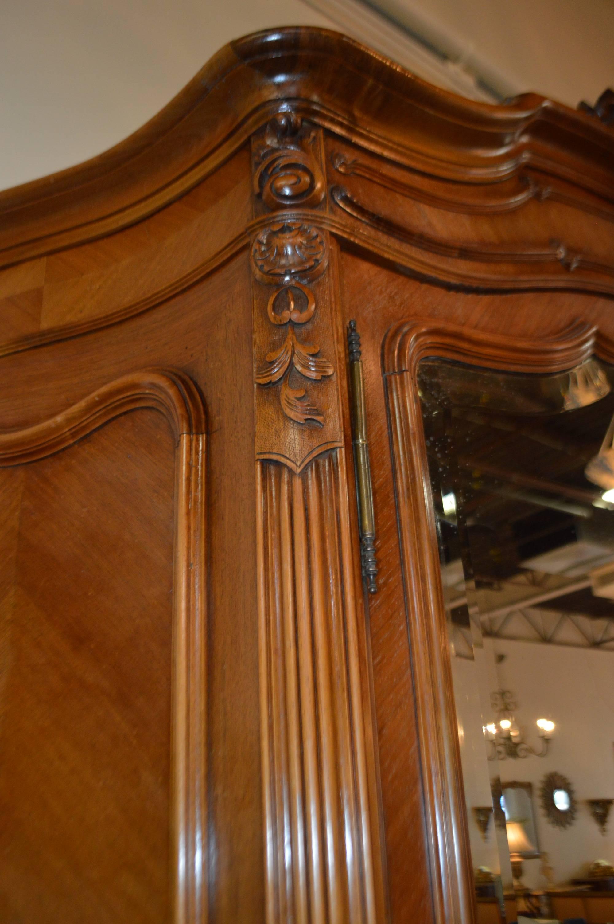 Louis XV Style Two Mirror Doors Walnut Armoire with Amazing Hand-Carved Detail In Excellent Condition In Oakville, ON