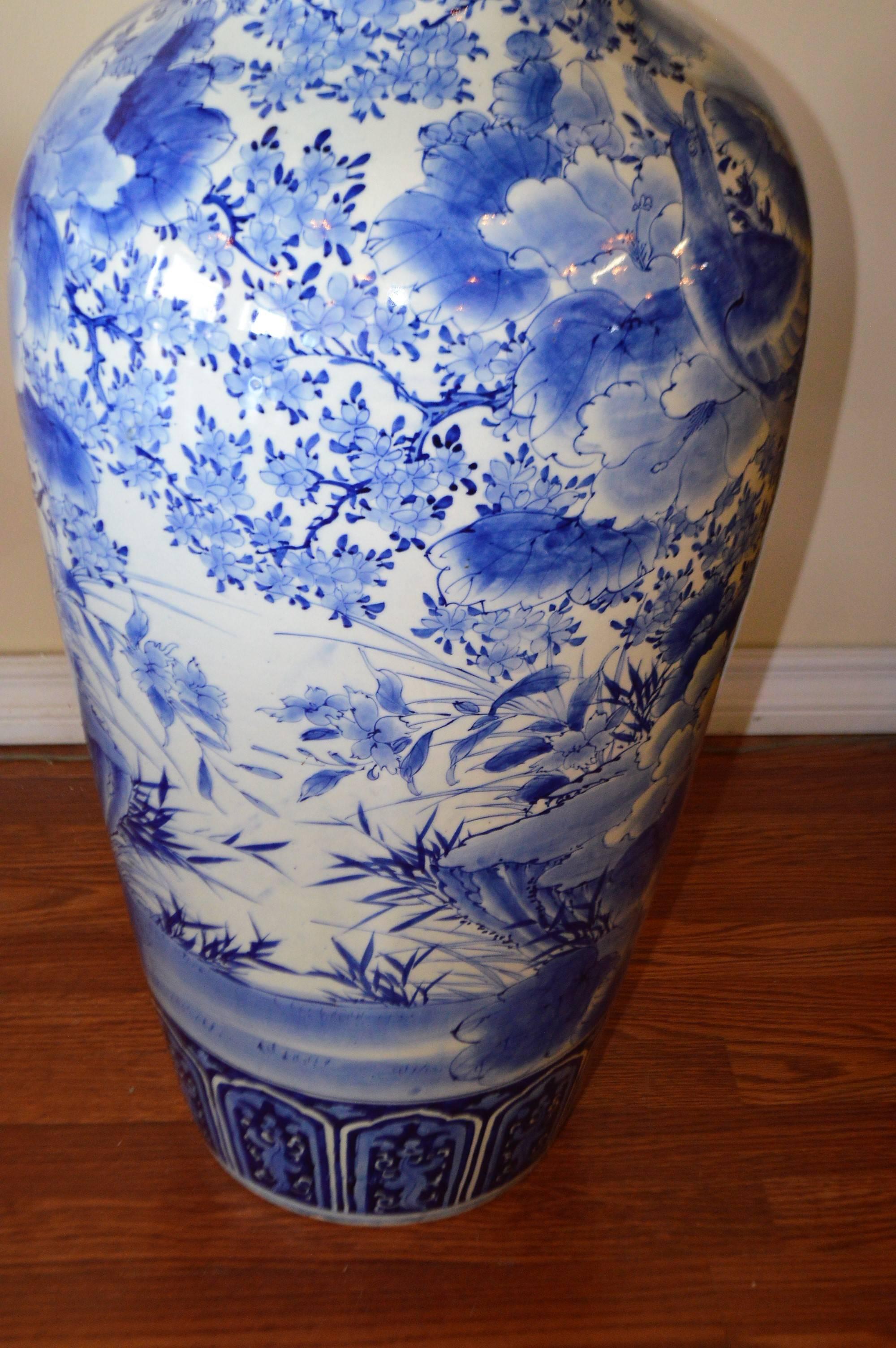 japanese porcelain vase
