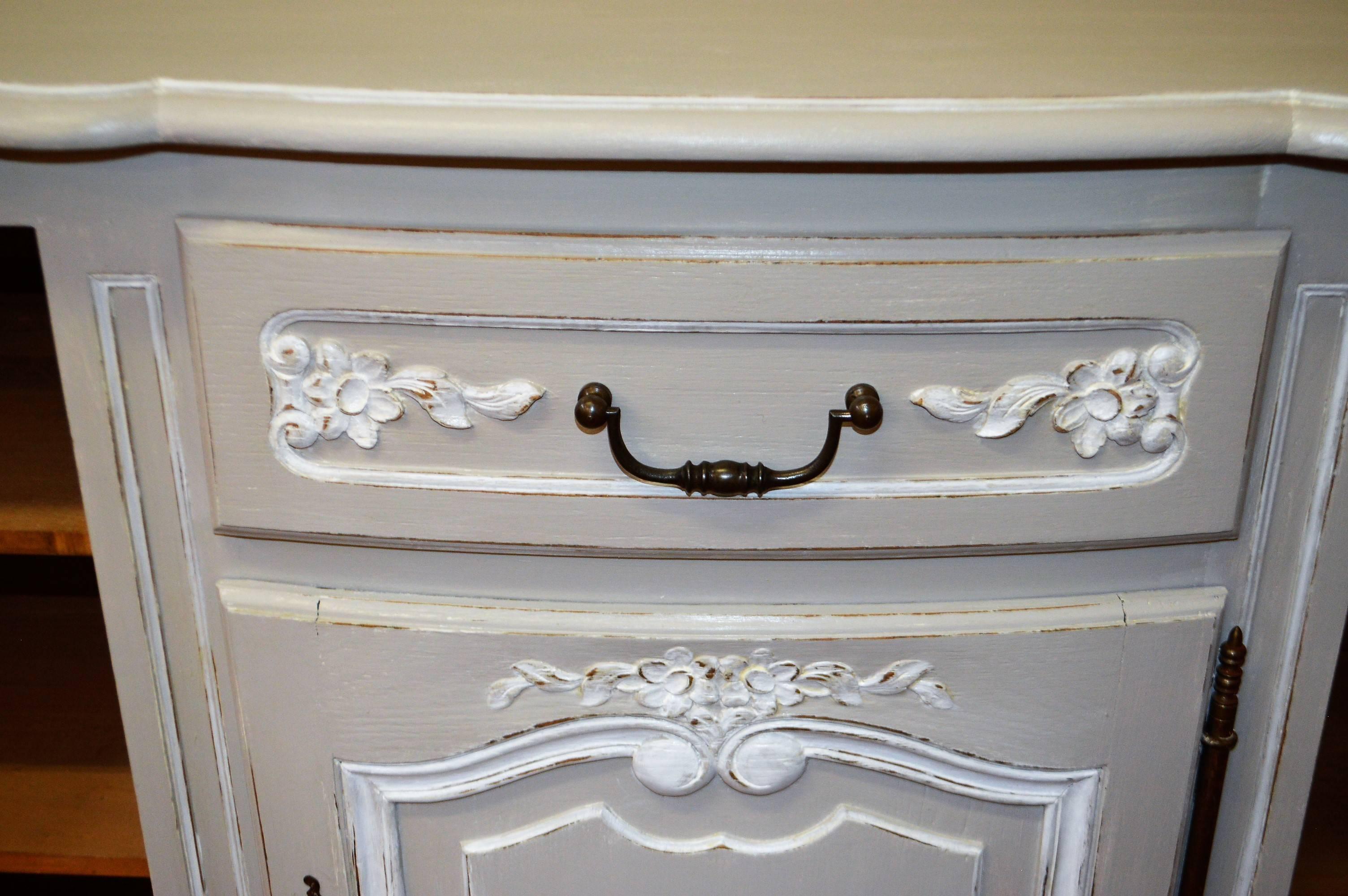 Louis XV Style Large Painted Grey and White Sideboard For Sale 2