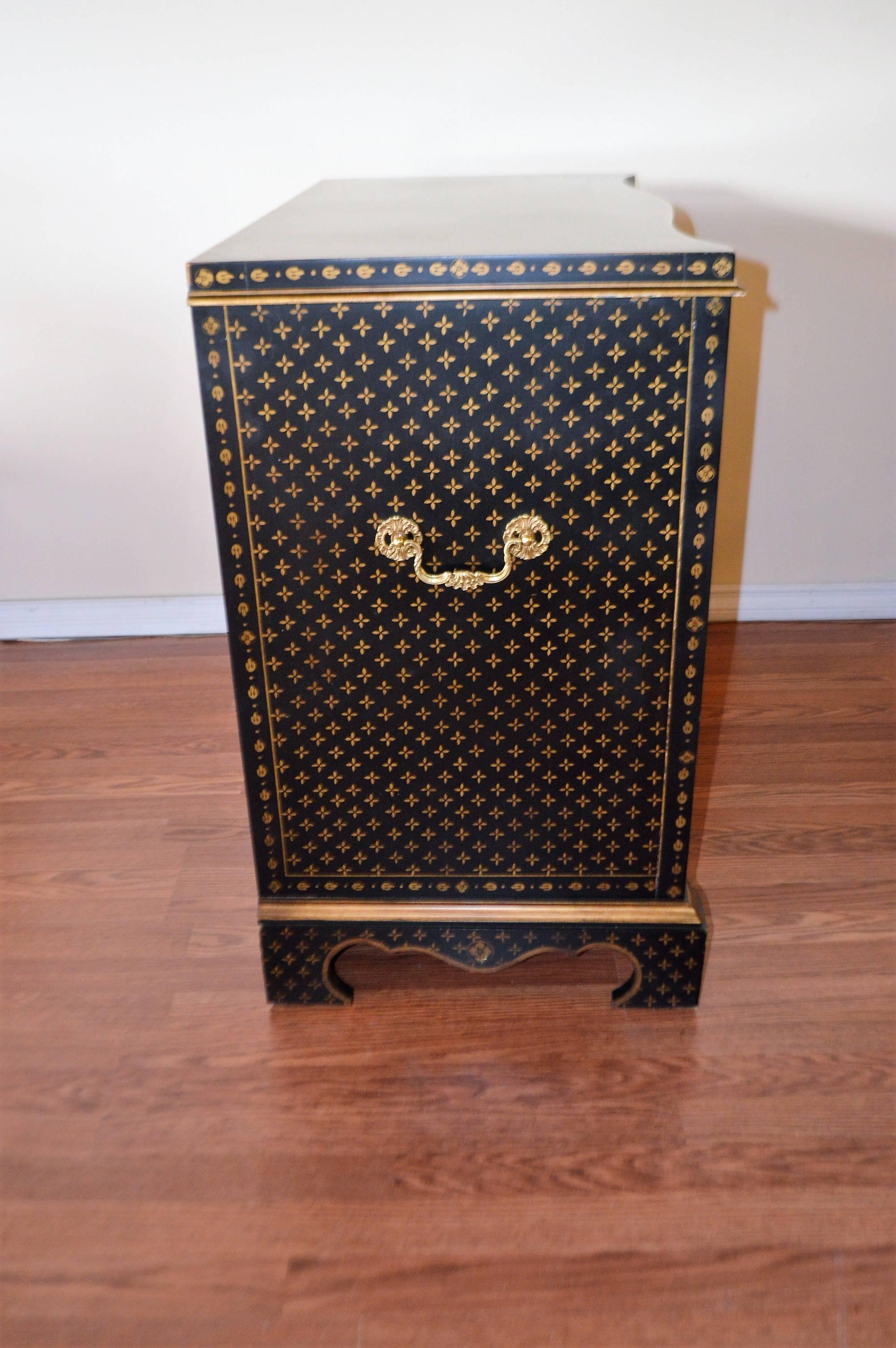 Louis Vuitton Inspired Decorative Commode Executed in a Georgian Style In Excellent Condition In Oakville, ON