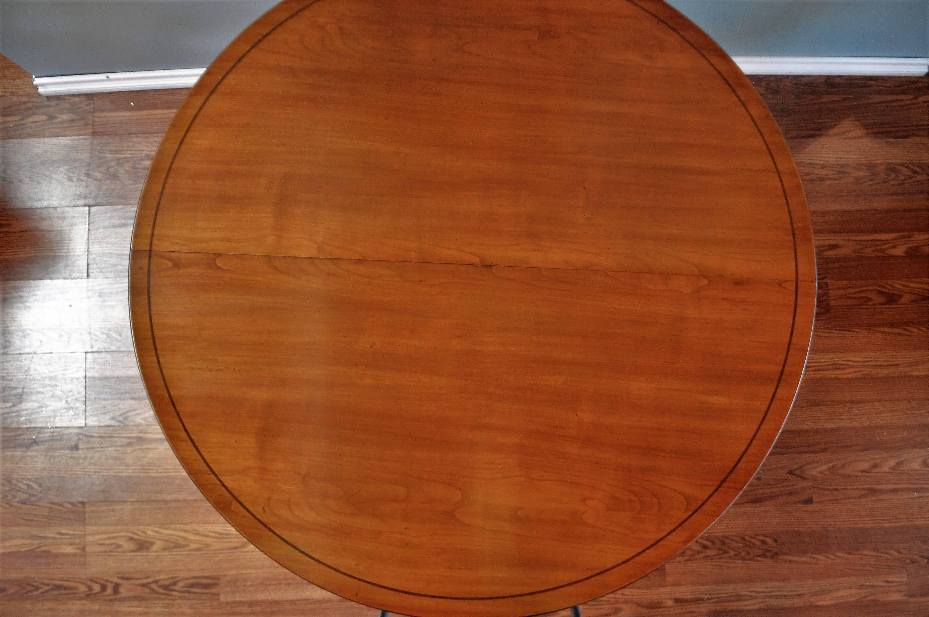 Louis Philippe Style Round Walnut Pedestal Table with Three Unfinished Leaves In Excellent Condition In Oakville, ON