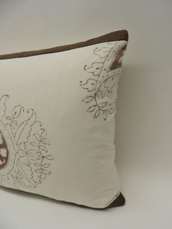 Set of Two Brown and Cream Indian Printed Cotton Paisley Decorative Pillows For Sale at 1stdibs