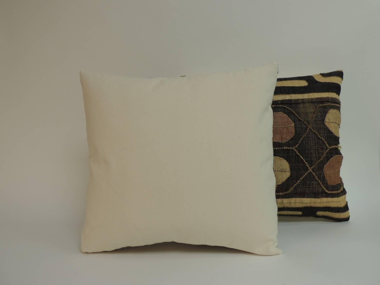 Pair of Vintage Embroidery African Tribal Lumbar Pillows with Cowries Shells In Excellent Condition In Oakland Park, FL