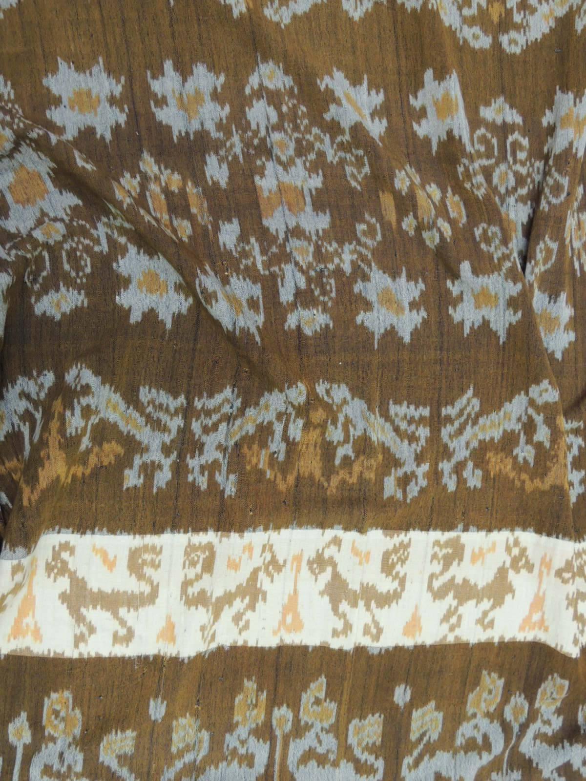 Vintage Woven Brown and Yellow Ikat Textile Panel with Fringes In Excellent Condition In Oakland Park, FL