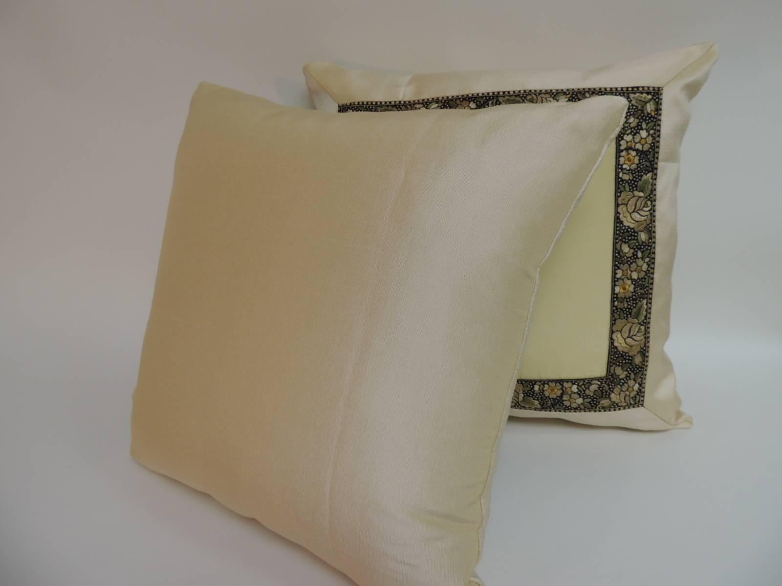 Hand-Crafted Pair of Asian Embroidery Silk Ribbon Decorative Pillows