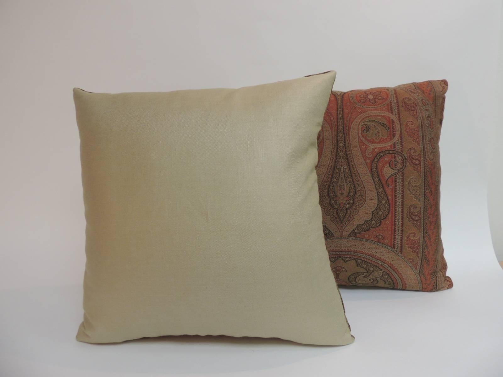 English Pair of 19th Century Kashmir Woven Paisley Decorative Pillows