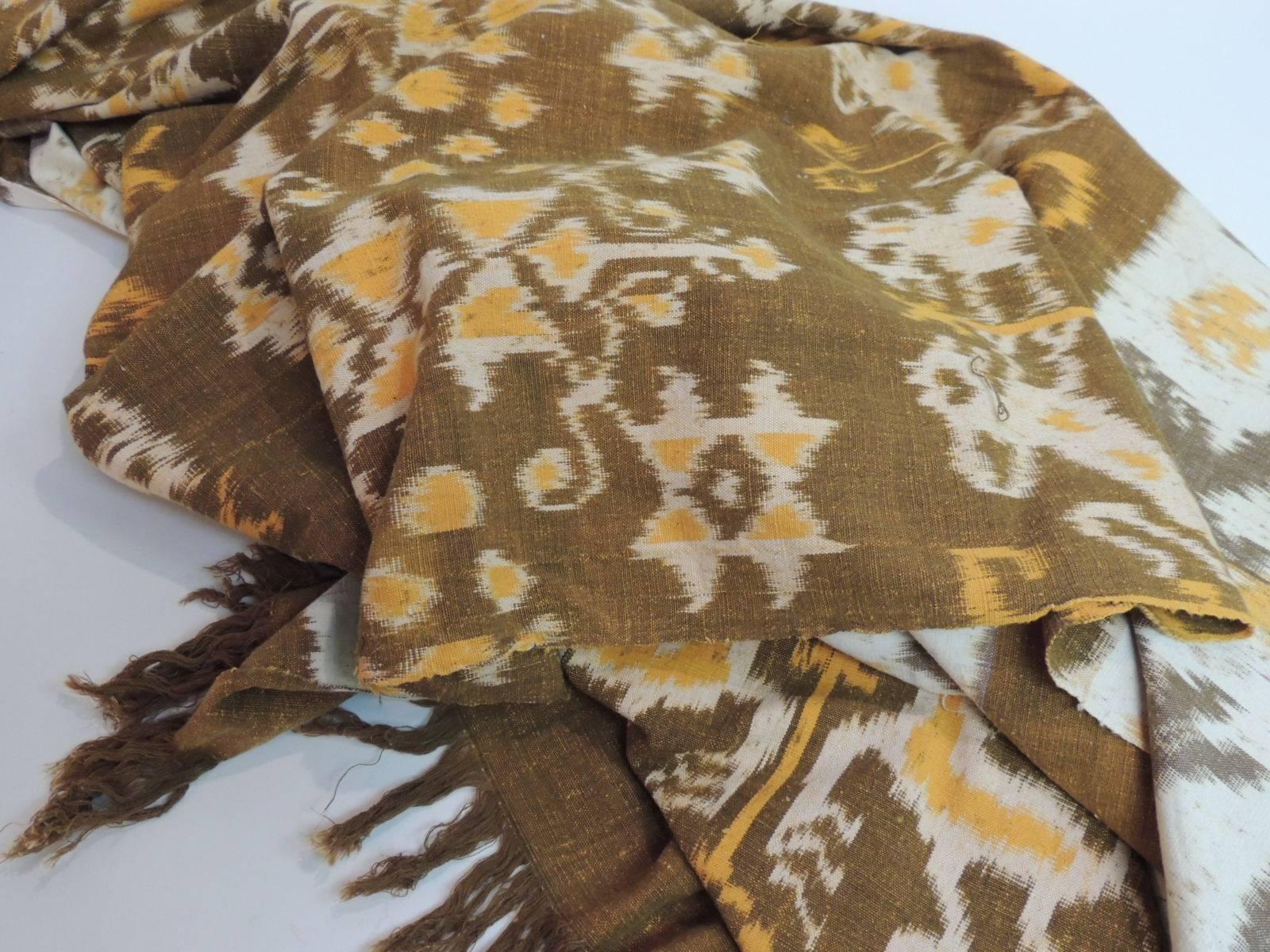 Vintage Woven Yellow and Natural Ikat Artisanal Textile Panel with Fringes In Excellent Condition In Oakland Park, FL