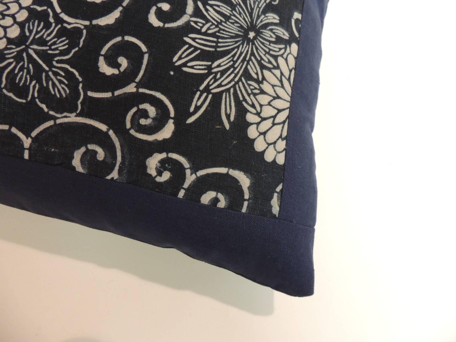 Japonisme Vintage Japanese Hand-Blocked Chrysanthemum Decorative Bolster Pillow